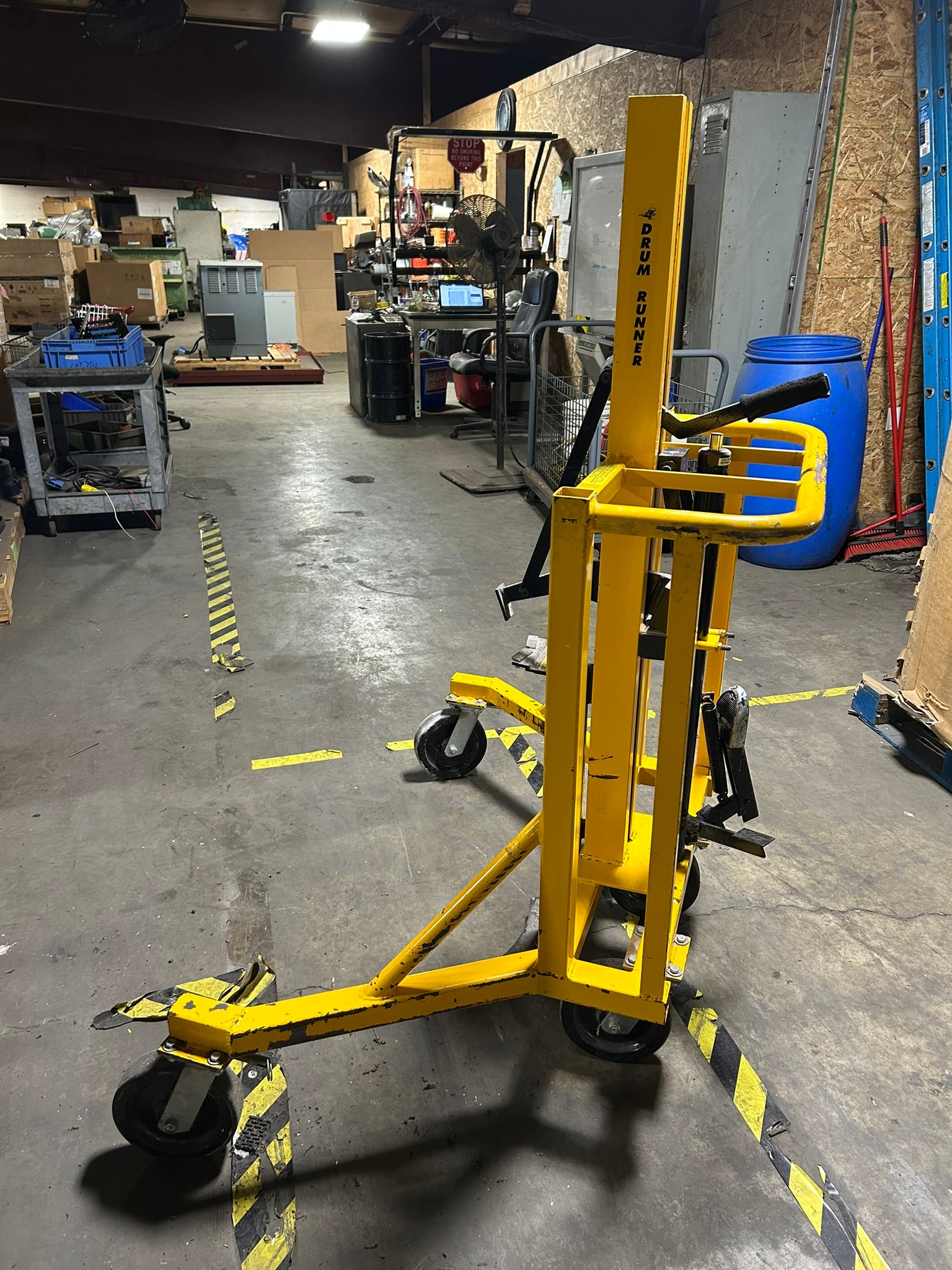 Drum Runner Material Handling Co 4500P Drum Lift Capacity 1500 Lbs.
