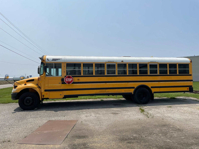 2006 School Bus Full Sized 66-Person Capacity ICRP30 PB10500 (Future Skoolie!)