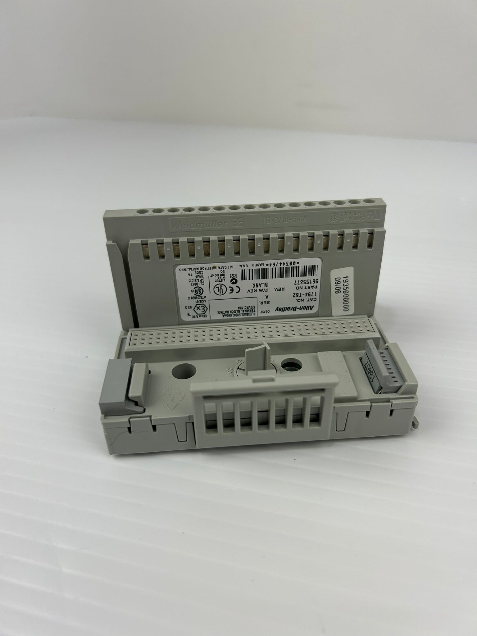 Allen Bradley 1794-TB2 Terminal Base Series A
