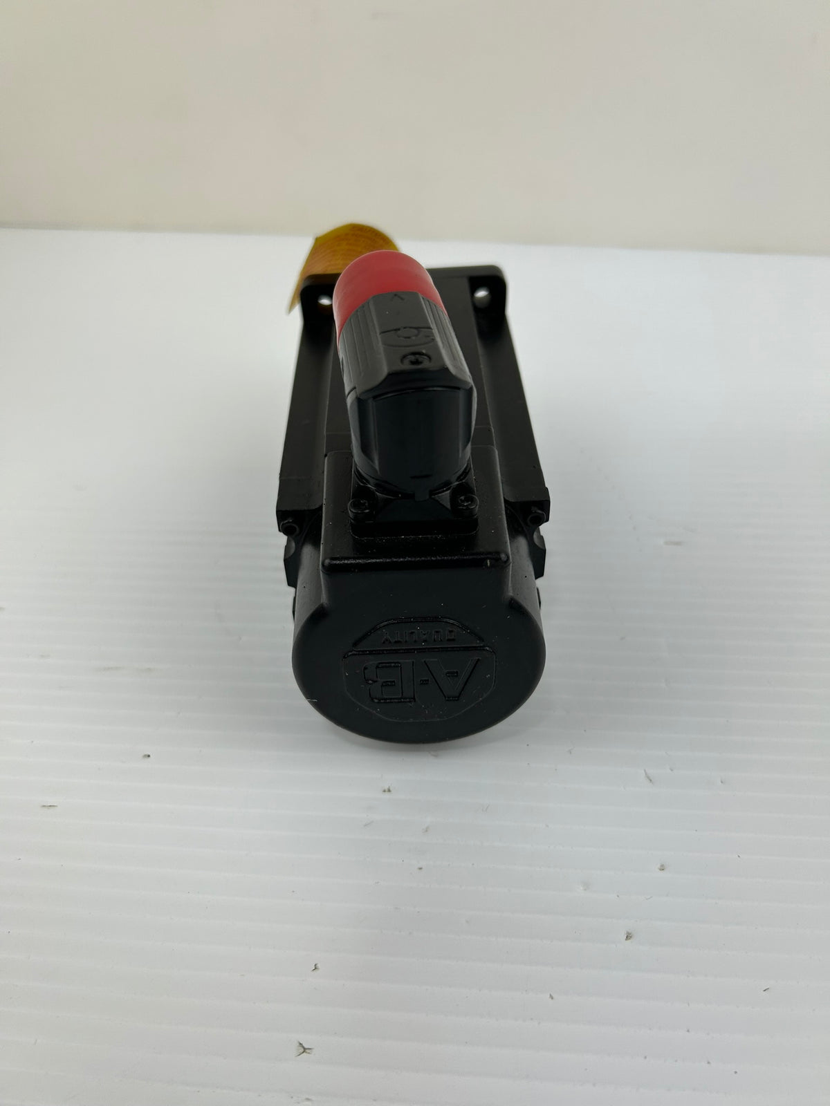 Allen-Bradley VPL-B0752M-PJ12AA Kinetix AC Servo Motor Ser. A 8000 RPM - No Box