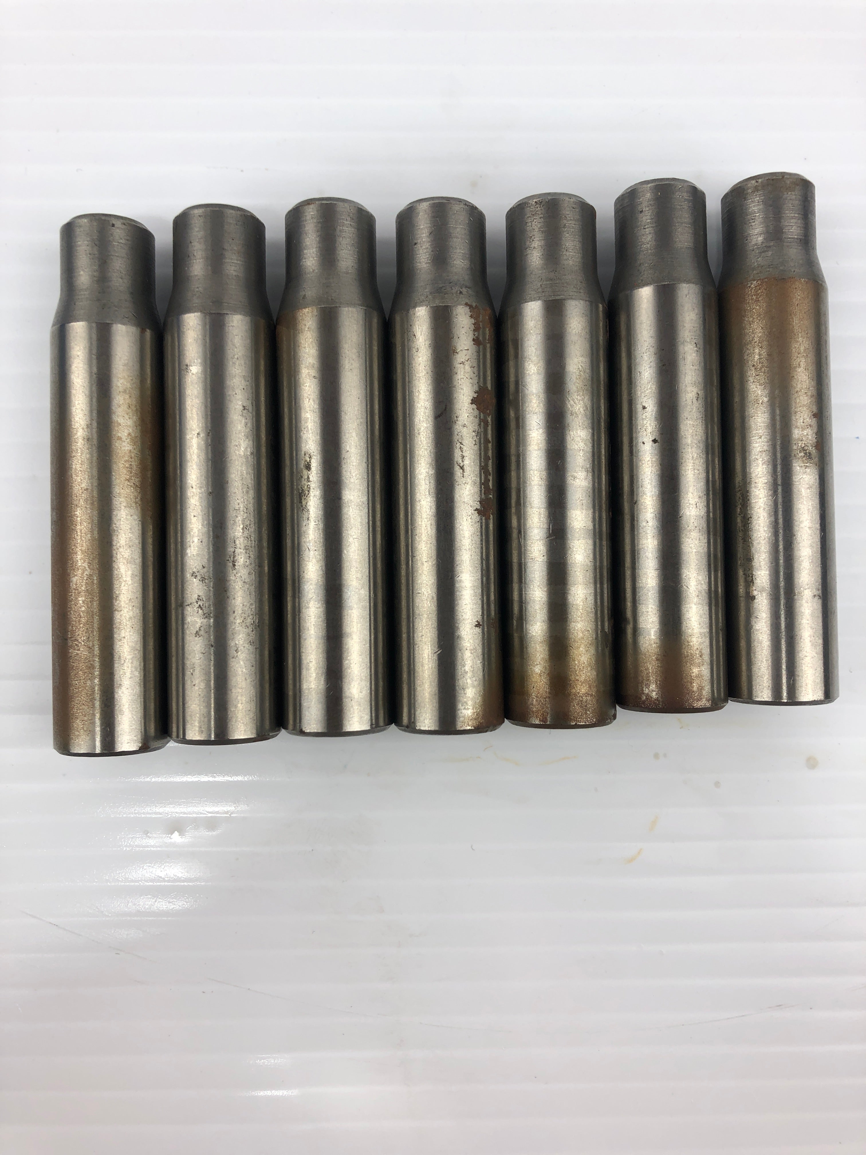 Clevite 2173977 Engine Valve Guide 217-3977 - Box of 7