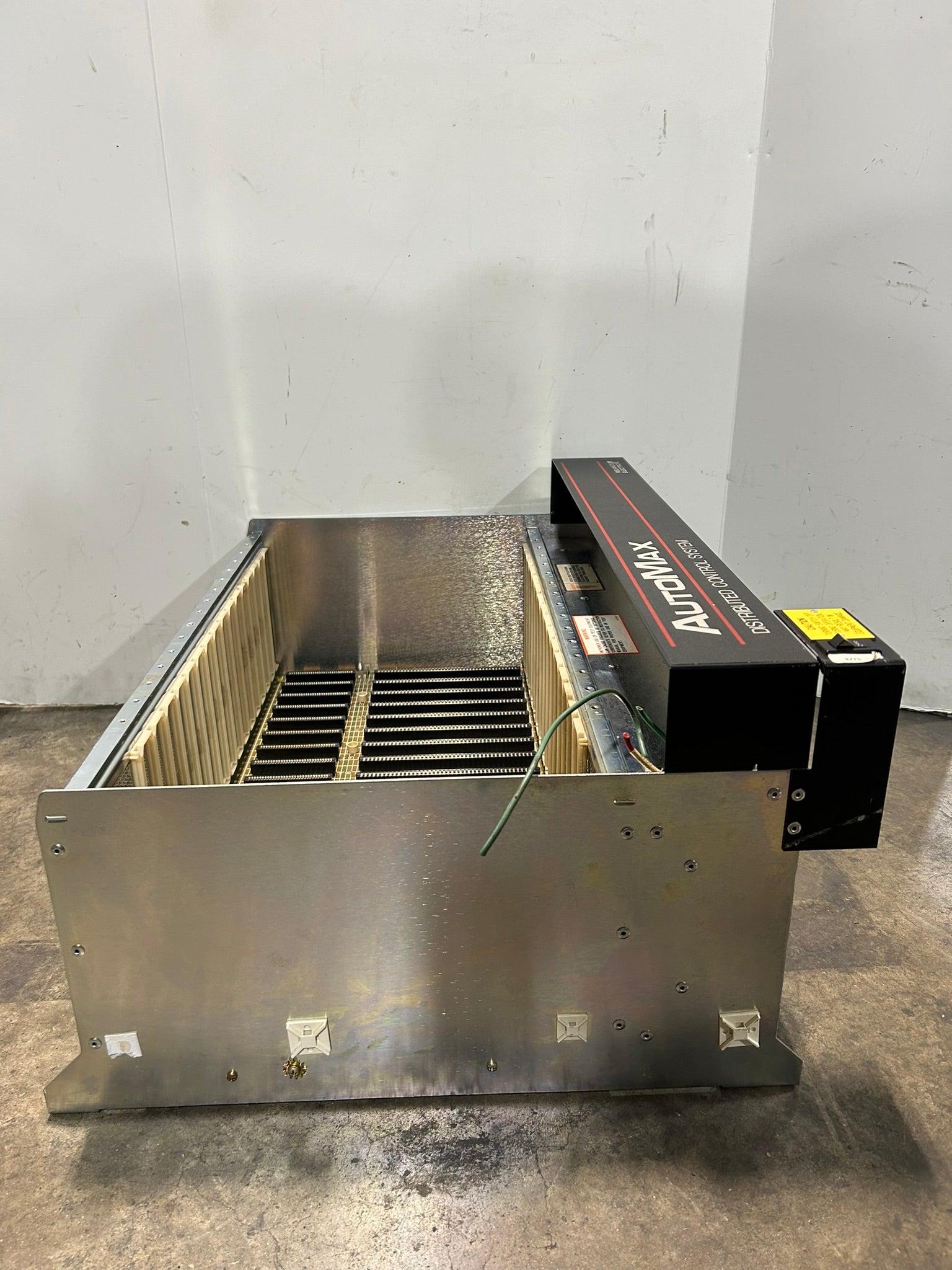 Reliance Electric 57C331 Automax Rack Distributed Control System 803456-8R D2710