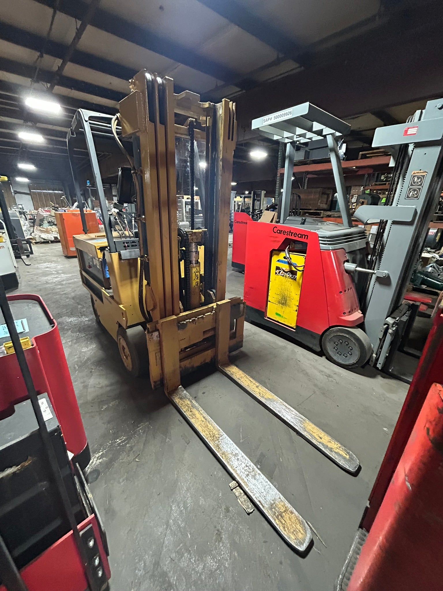 Caterpillar MC60B Electric Sit Down Forklift Truck 6000 Lb. Capacity 36V 803 Hrs