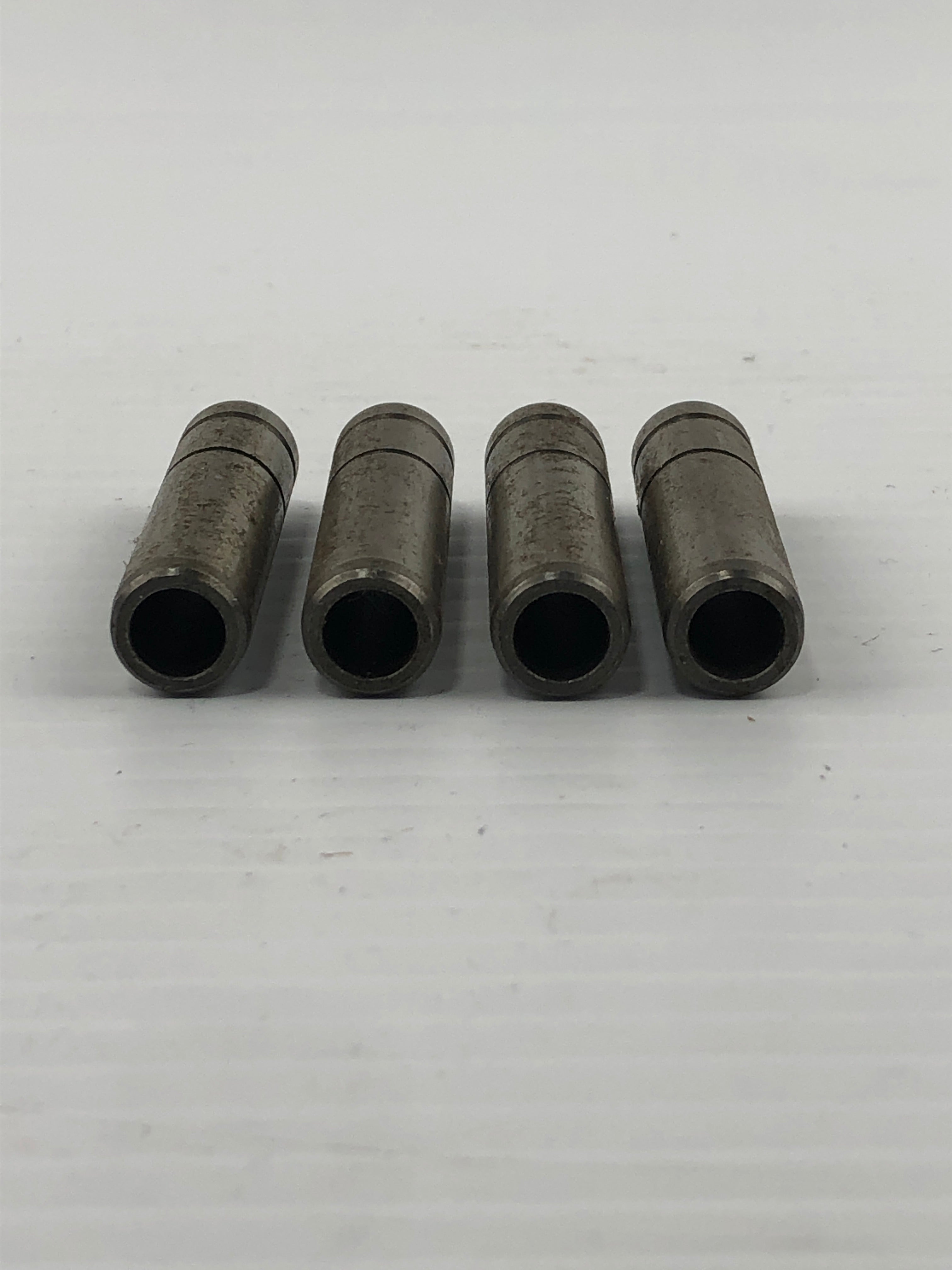 Clevite 2173195 Engine Valve Guide 217-3195 - Lot of 4