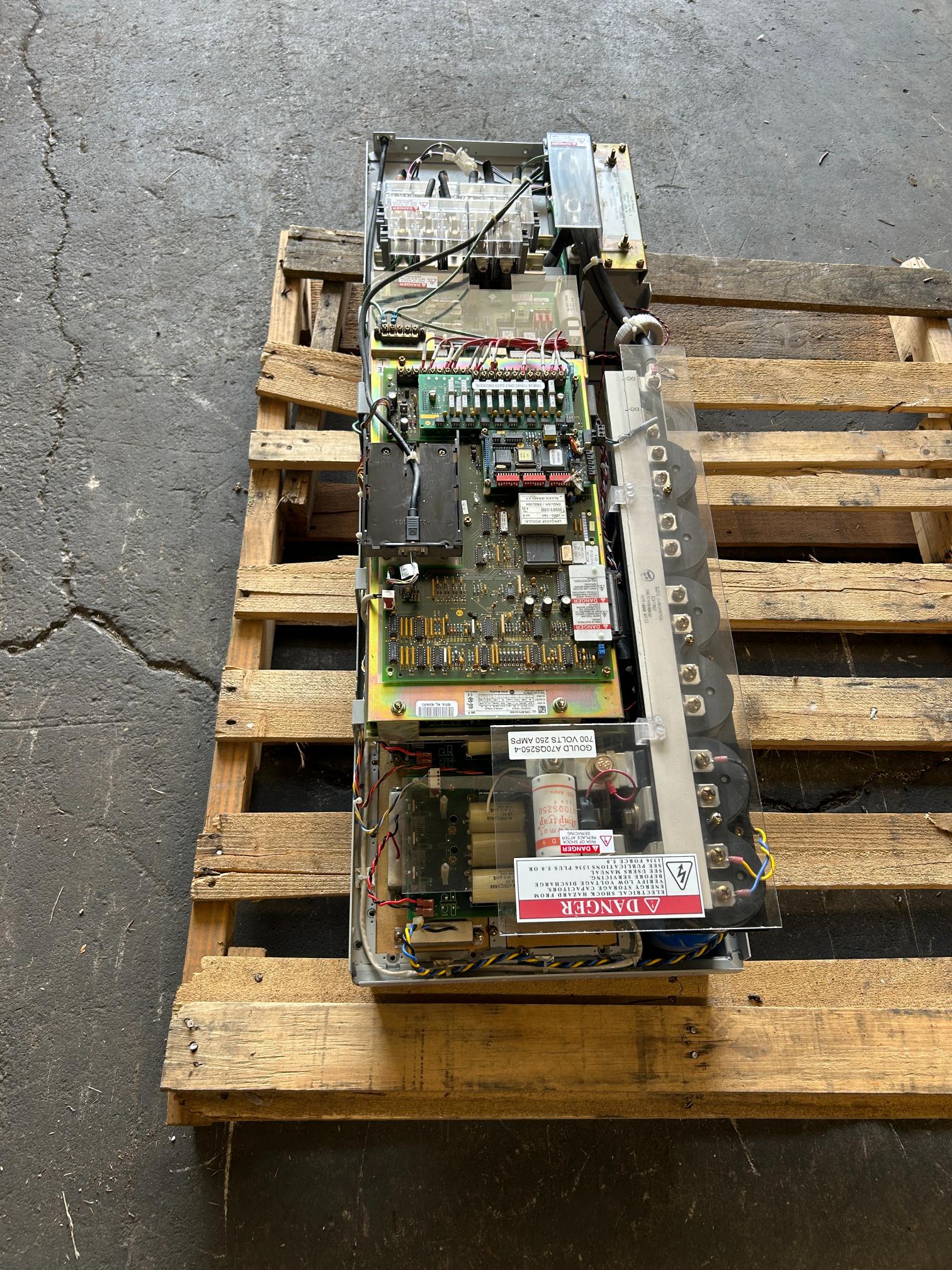 Allen-Bradley 1336 Plus Drive 1336S-B075-AN-EN4 Series D