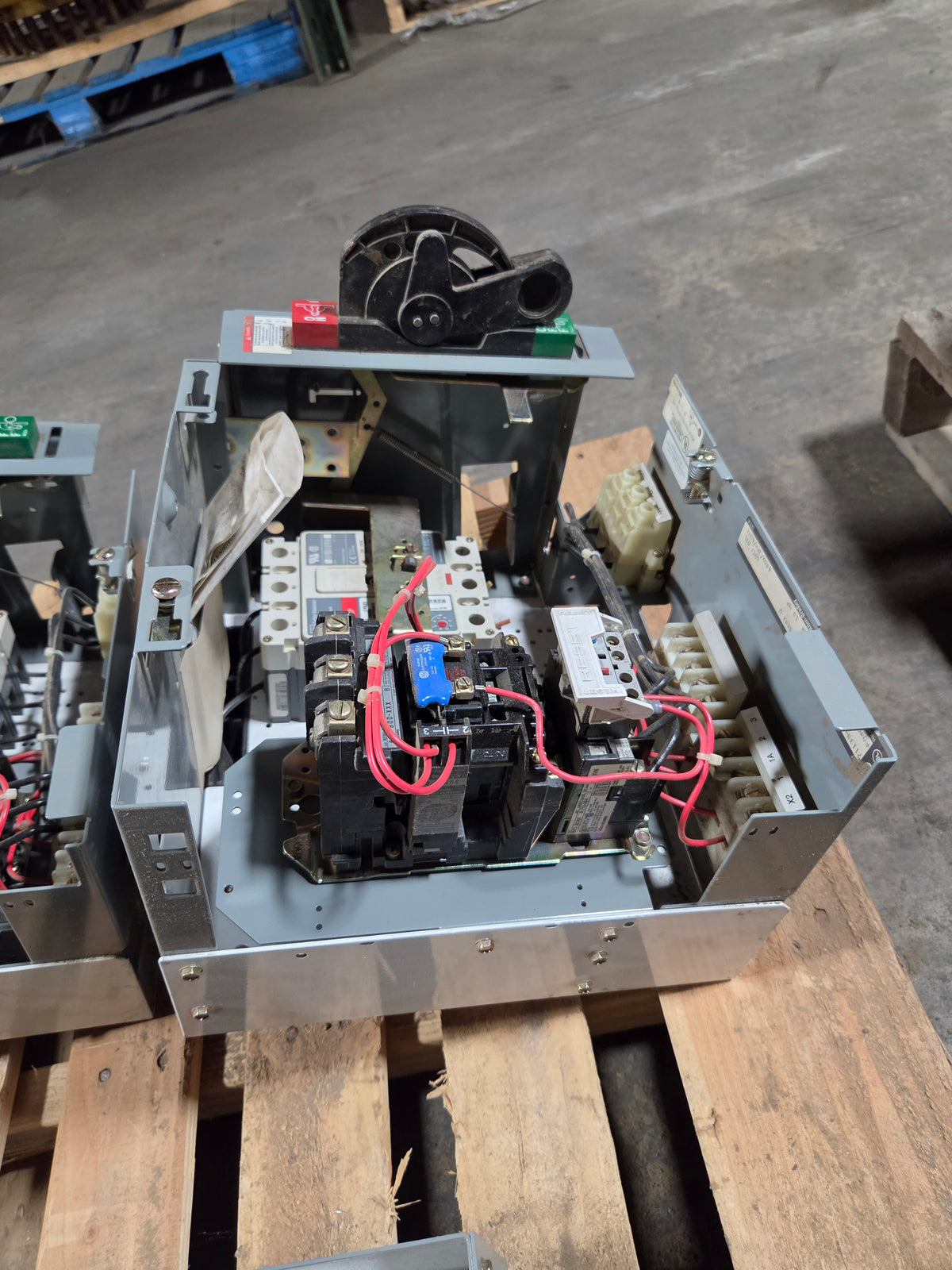 Allen-Bradley MCC Bucket 2113B Size 1 FVNR 10HP 3PH 480V 30A Breaker - No Door