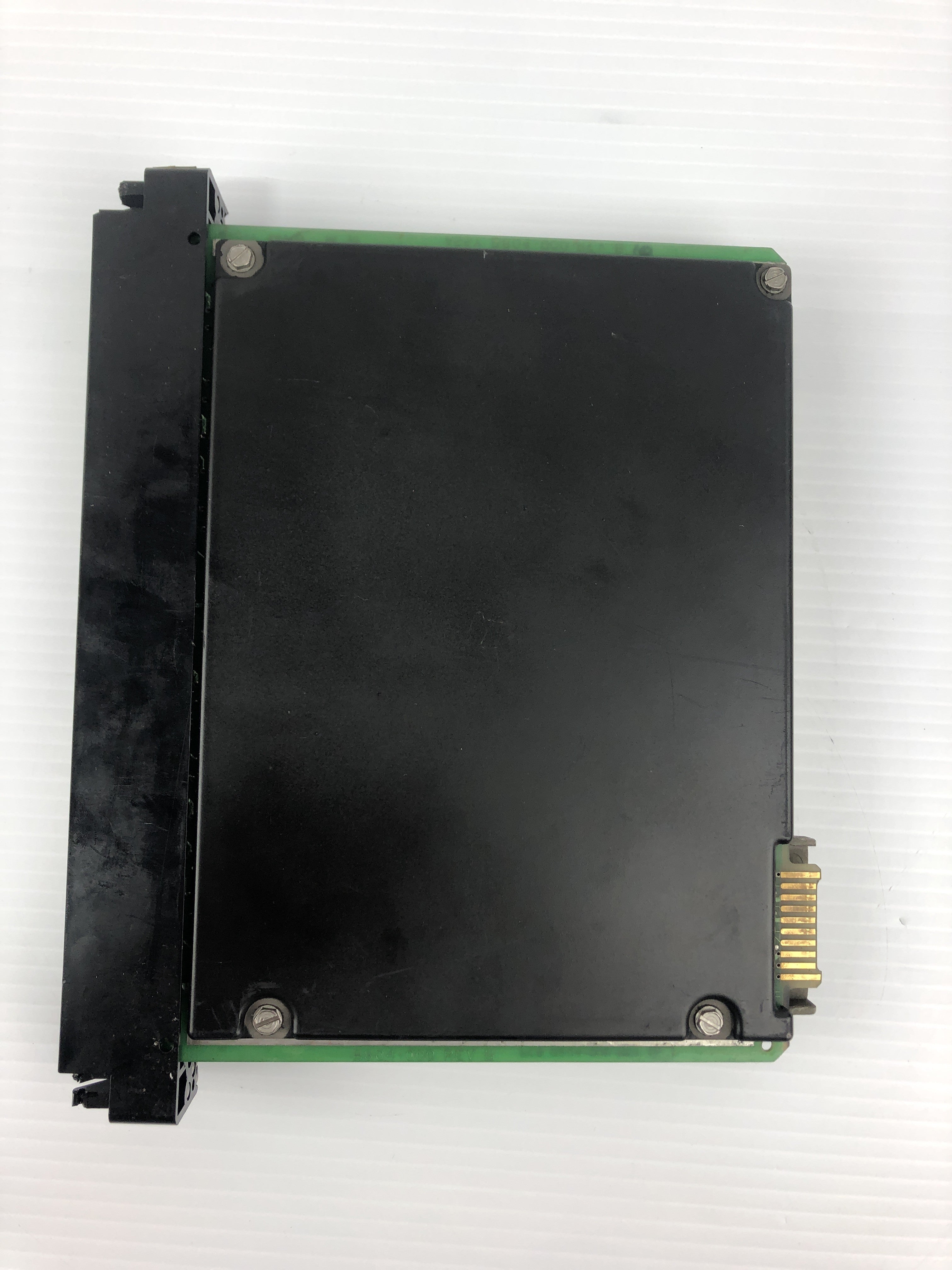 B804 Output Module 115VAC Gould/Modicon