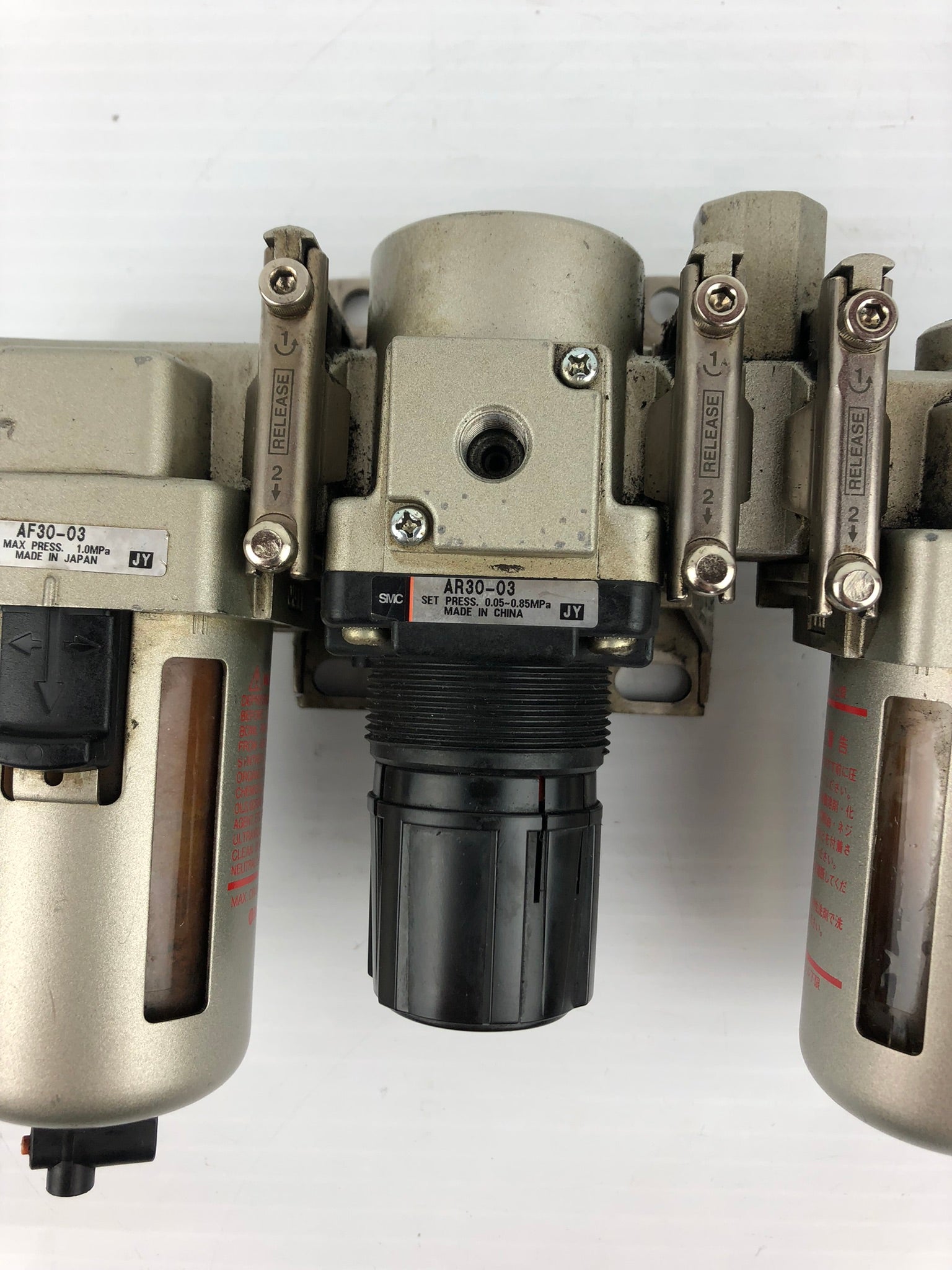 SMC Filter Regulator Assembly AF30-03 AR30-03 AL30-03 AC30-03-X2121