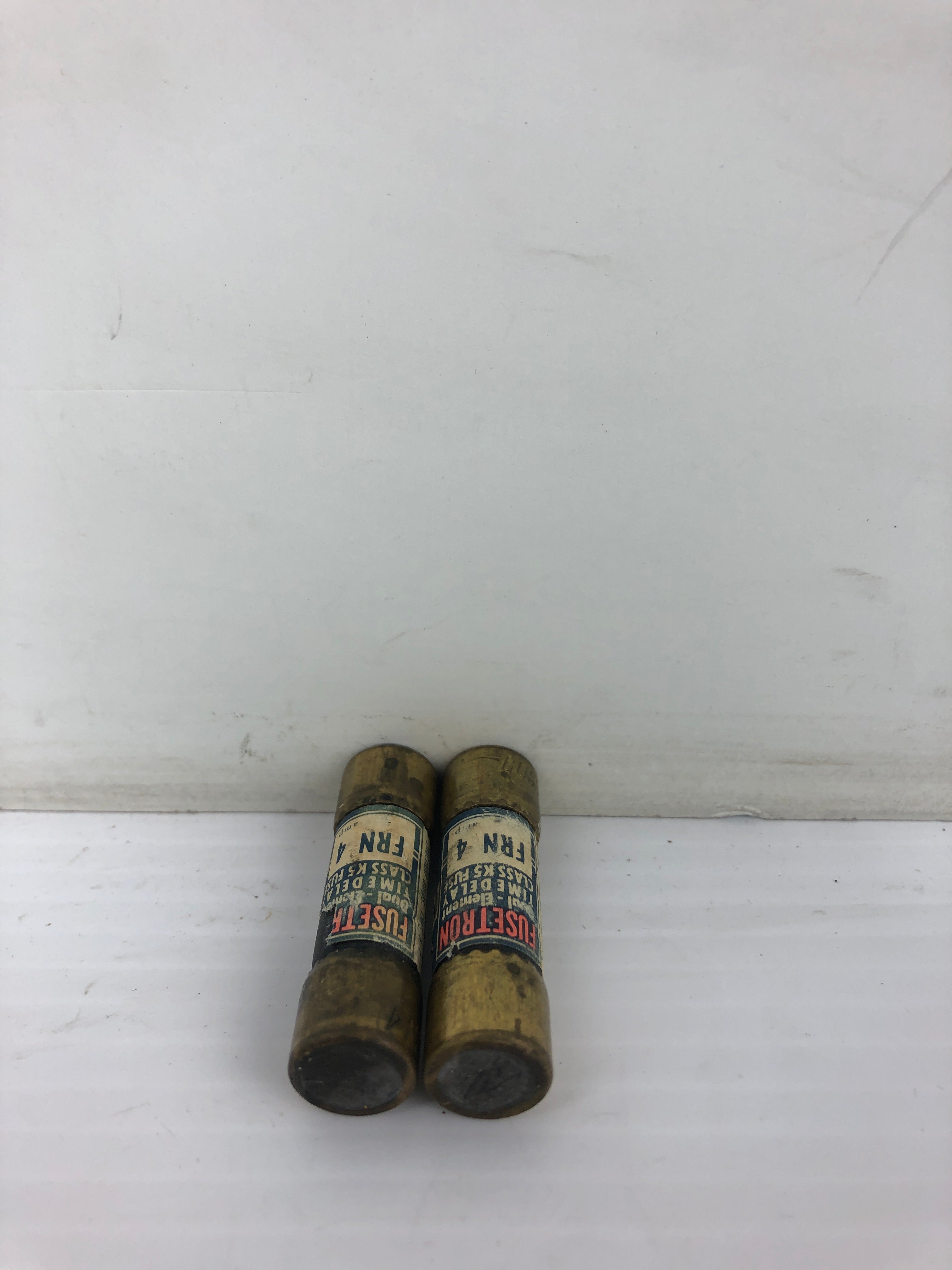 Fusetron FRN 4 Fuses Class K5 4A 250V Lot of - 2