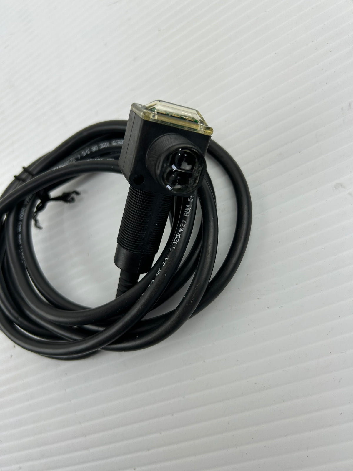 Allen Bradley 42EF-R9RCBT-A2 Polarized Retroreflective Sensor Photoswitch Ser. C