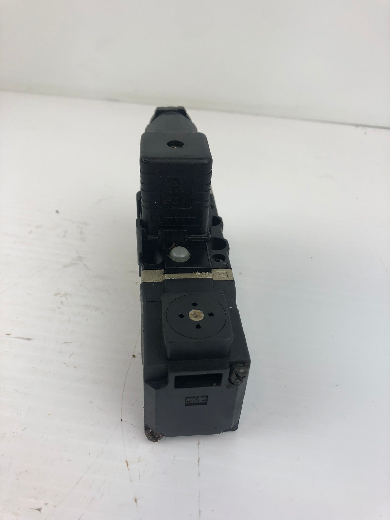 SMC VS7-6-FG-S-9N Solenoid Valve