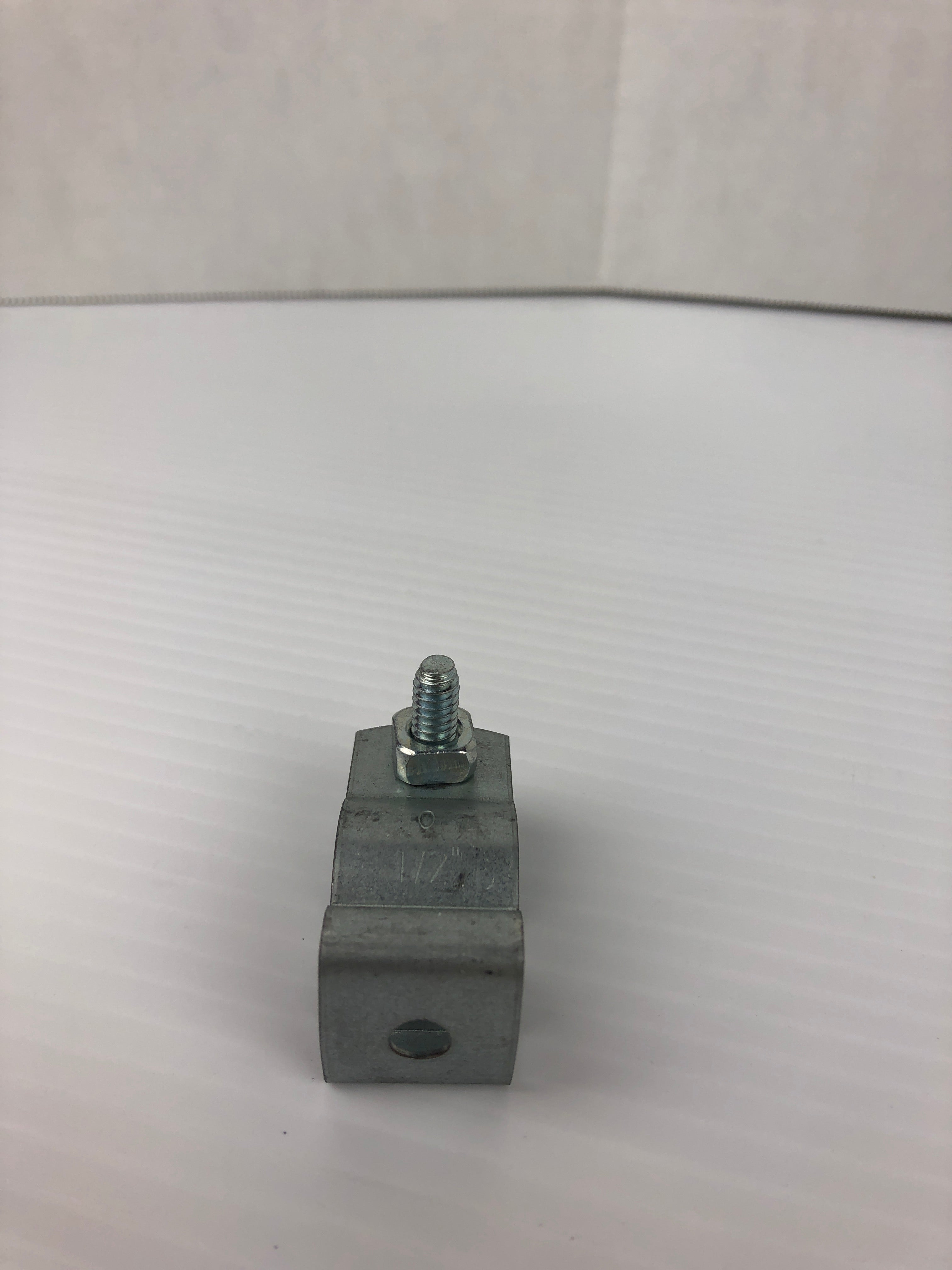 Grainger 6XC37G Conduit Hanger 1/2" - Lot of 100