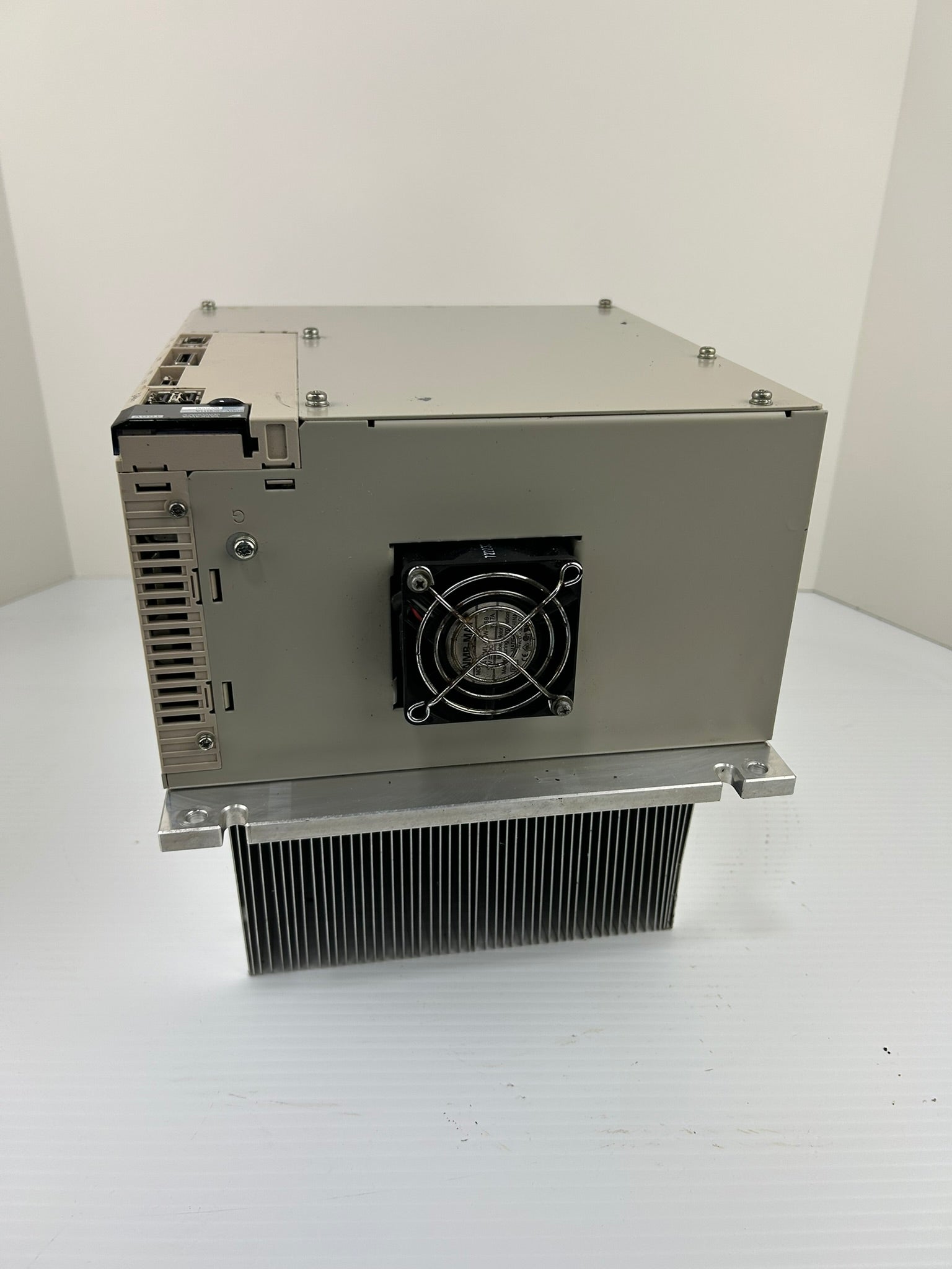 Yaskawa Electric SGDV-280D11A002000 Servopack Drive