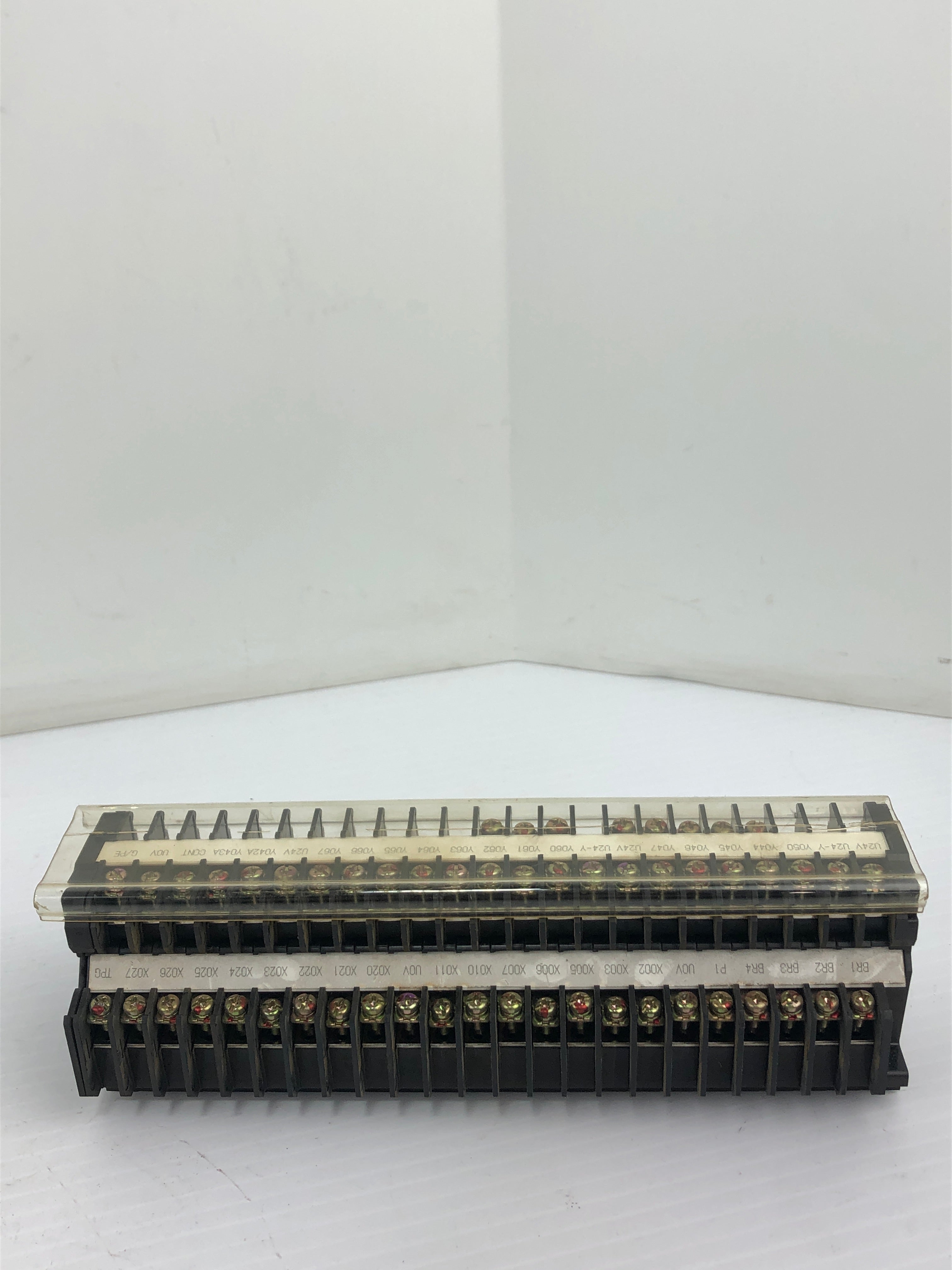 Idec BNDE15W2 Terminal Block 600V 23P