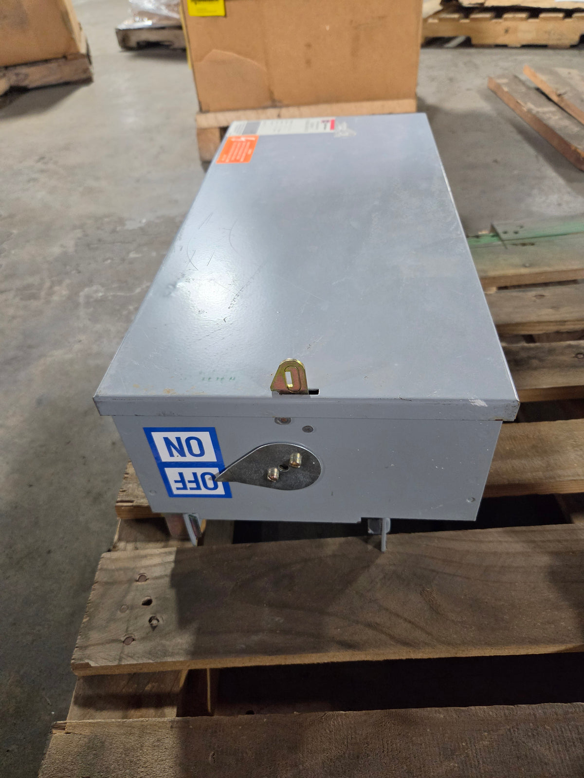 Westinghouse Cutler-Hammer ITAP321 Fusible Busway Switch 30A 3W 3PH 2528D45G01
