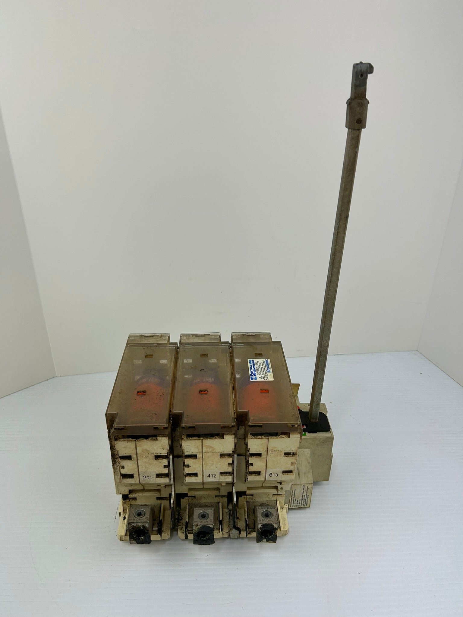 Ferraz Shawmut FBJ200 Fusible Disconnect Switch J 200A 50/60Hz