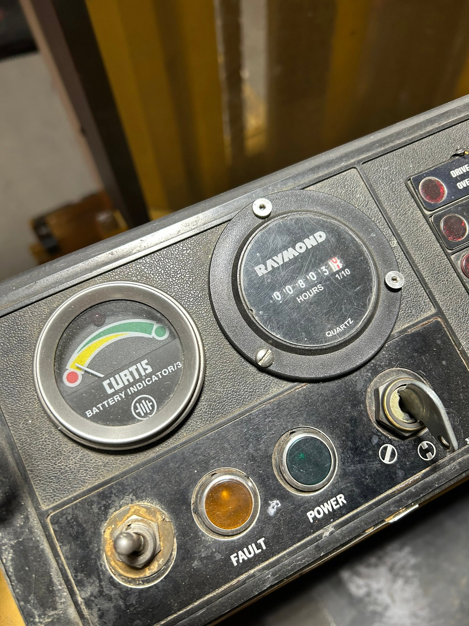 Caterpillar MC60B Electric Sit Down Forklift Truck 6000 Lb. Capacity 36V 803 Hrs