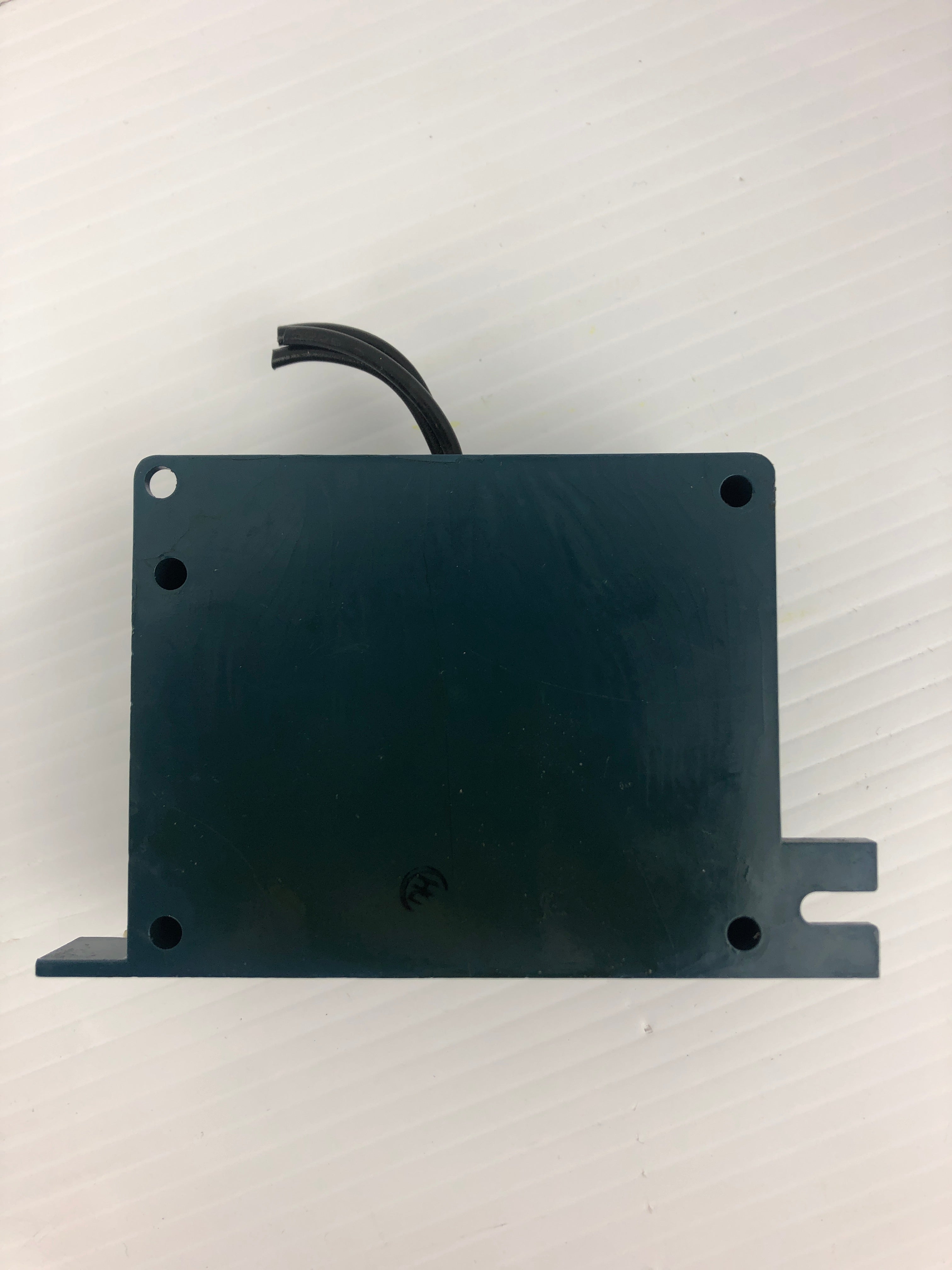 R-K Electronics RCY6A-30 R-C Network Suppressor 600VAC 220Ω 7 Watt