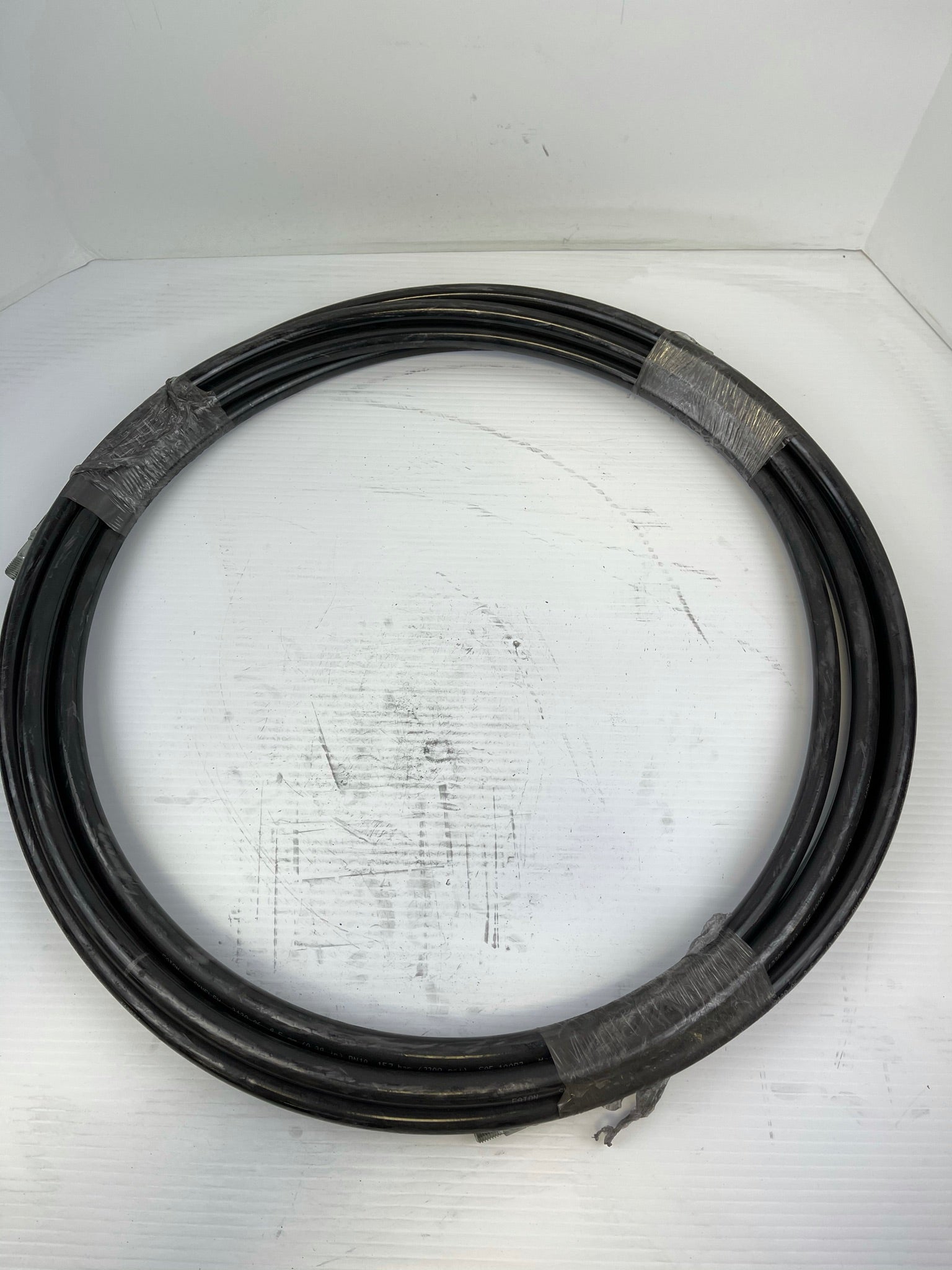 Eaton Synflex 3130-06 Hydraulic Hose Assembly 9.5mm x ~22' 157 bar 2300 PSI