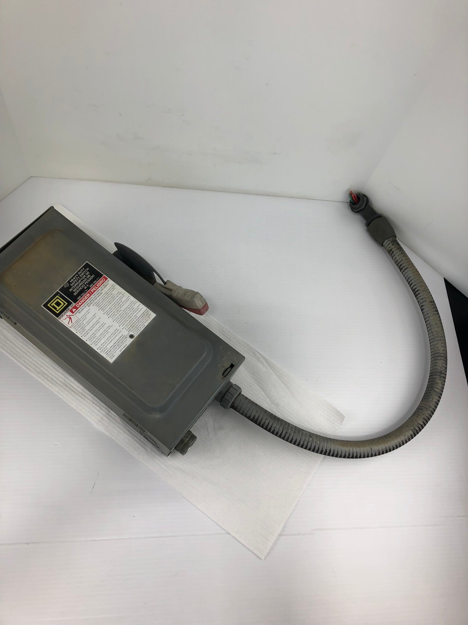 Square D Heavy Duty Safety Switch with (3) FRSR15 Bussmann Fusetron Fuses