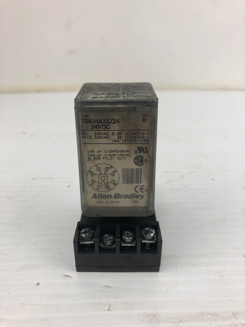 Allen-Bradley 700-HA32Z24 Relay Series B 24VDC & 700-HN125 Socket Series A