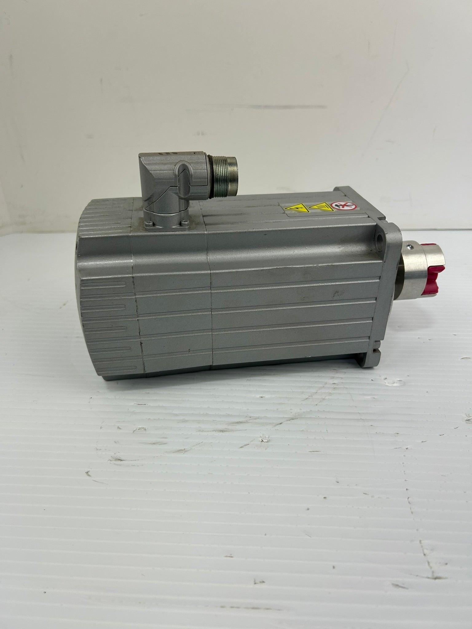 Festo EMMS-AS-100-S-HS-RMB Servo Motor with Brake