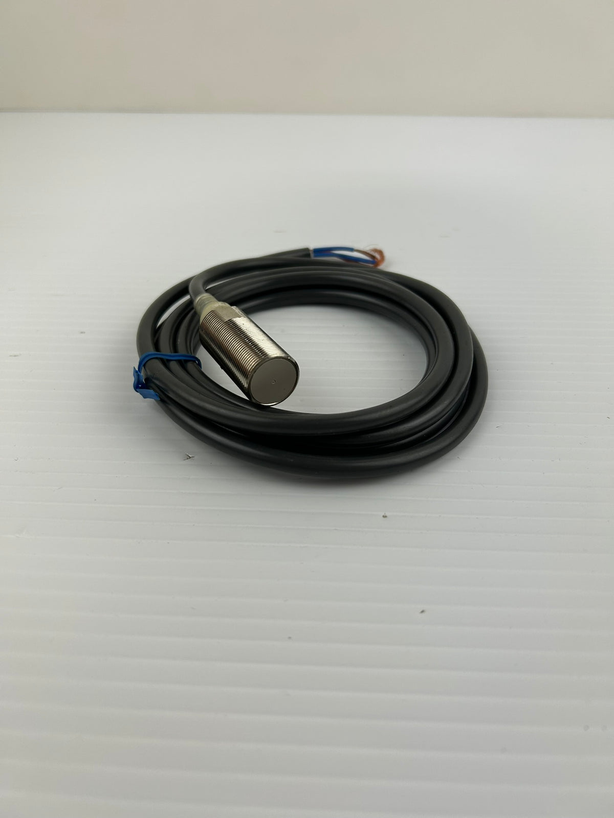 Omron E2E-X7D1-N Proximity Switch 7mm 12-24VDC