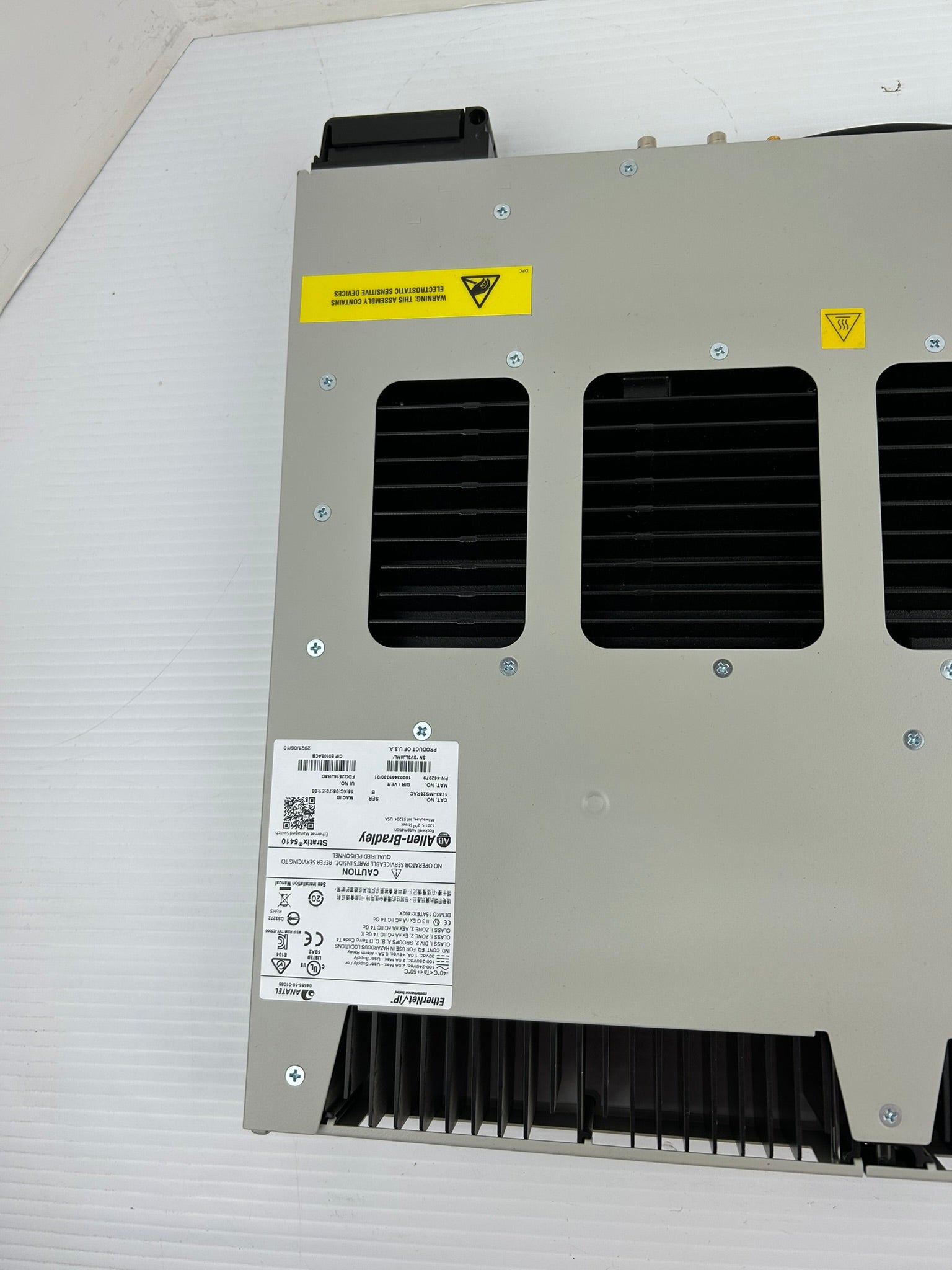 Allen Bradley 1783-IMS28RAC Stratix 5410 Ethernet Managed Switch Series B