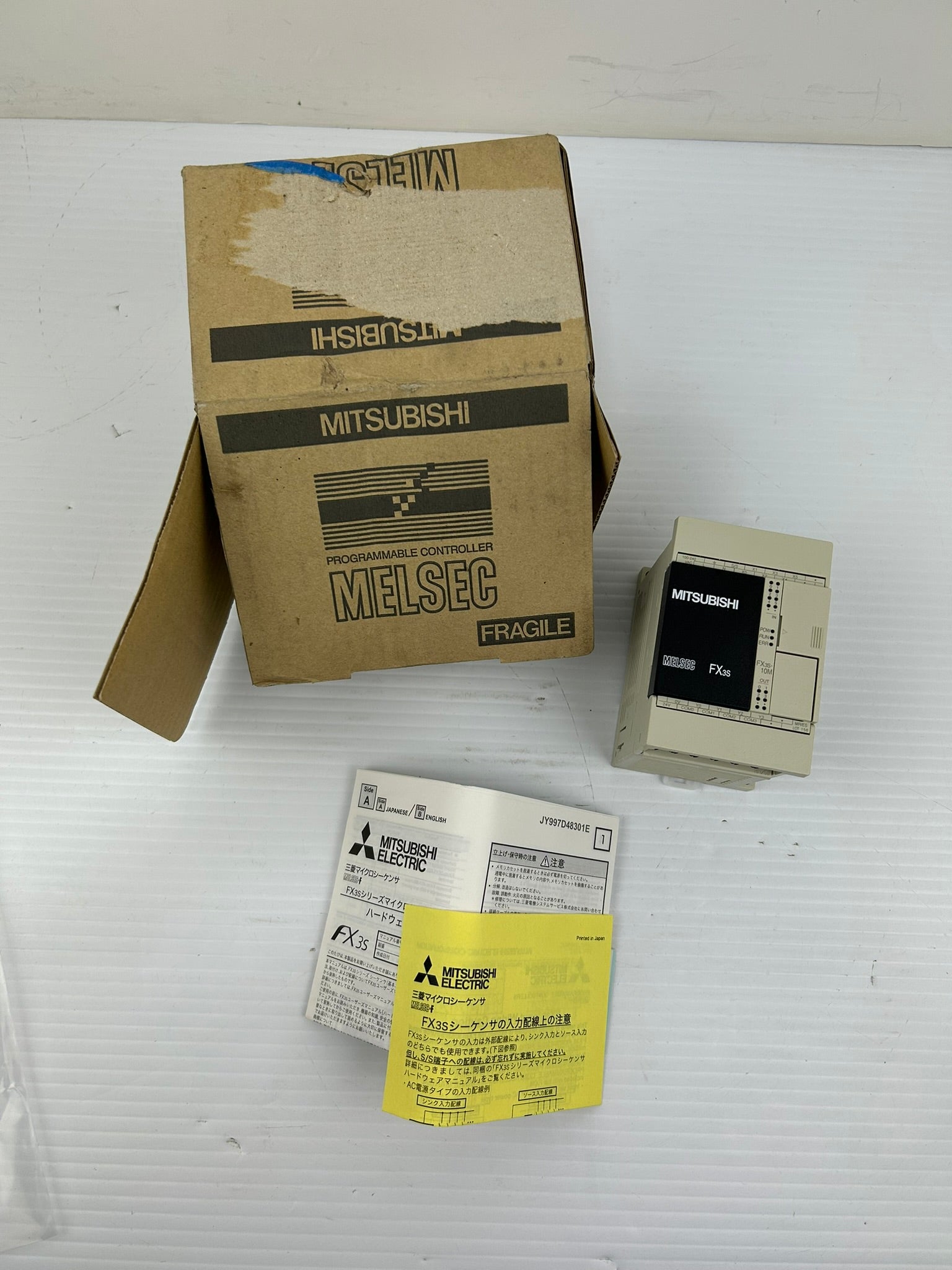 Mitsubishi FX3S-10MR/ES Melsec Programmable Controller 100-240VAC 50/60Hz 19W