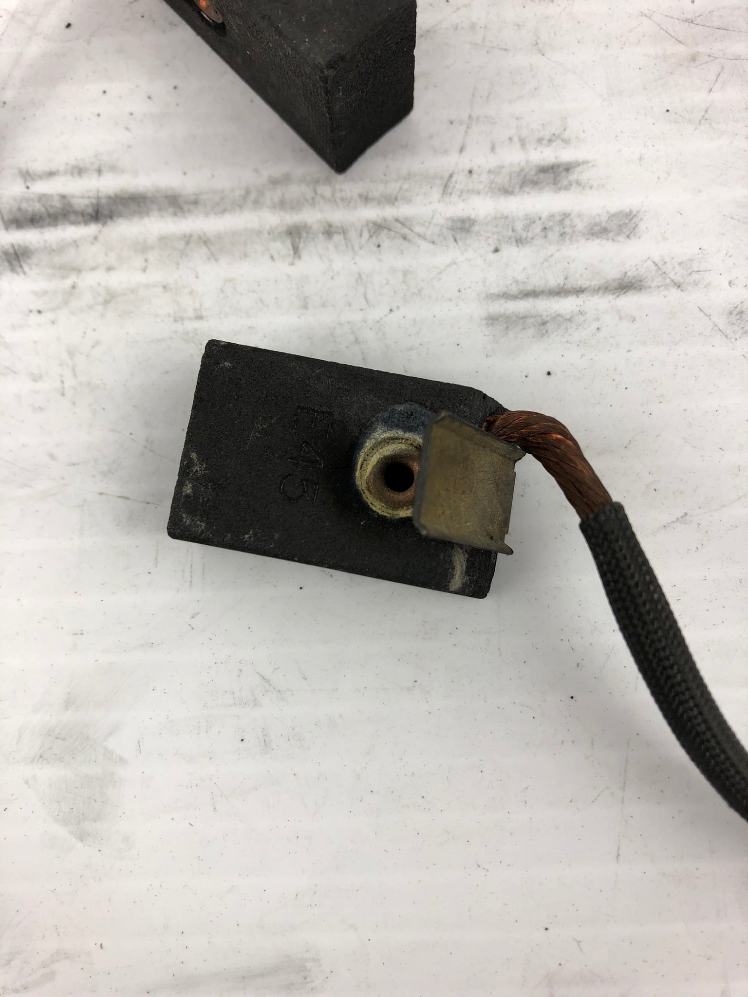 E45 Carbon Motor Brush - Lot of 8