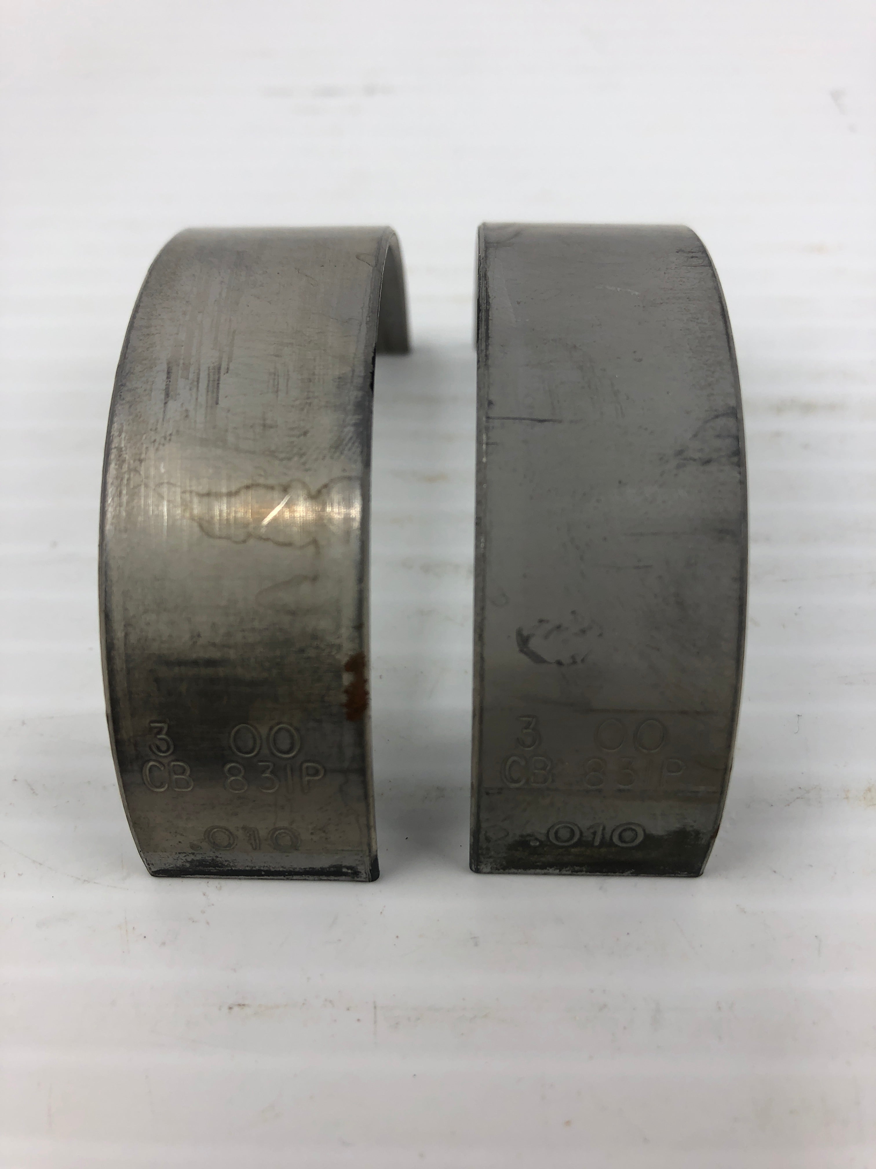Clevite CB831P10 Engine Connecting Rod Bearing Pair CB-831 P-10
