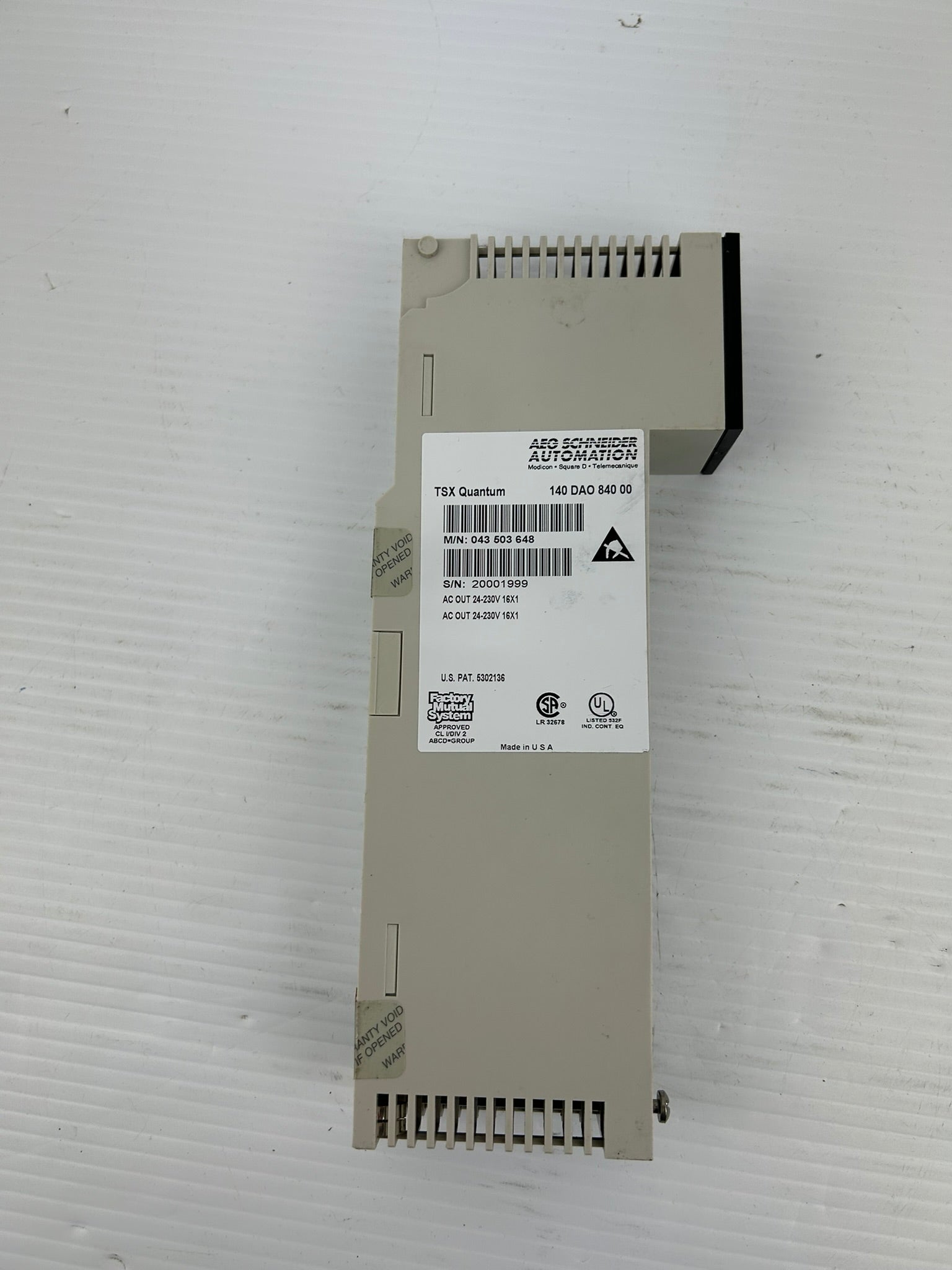 AEG Schneider Automation 140DAO84000 TSX Quantum PLC Module