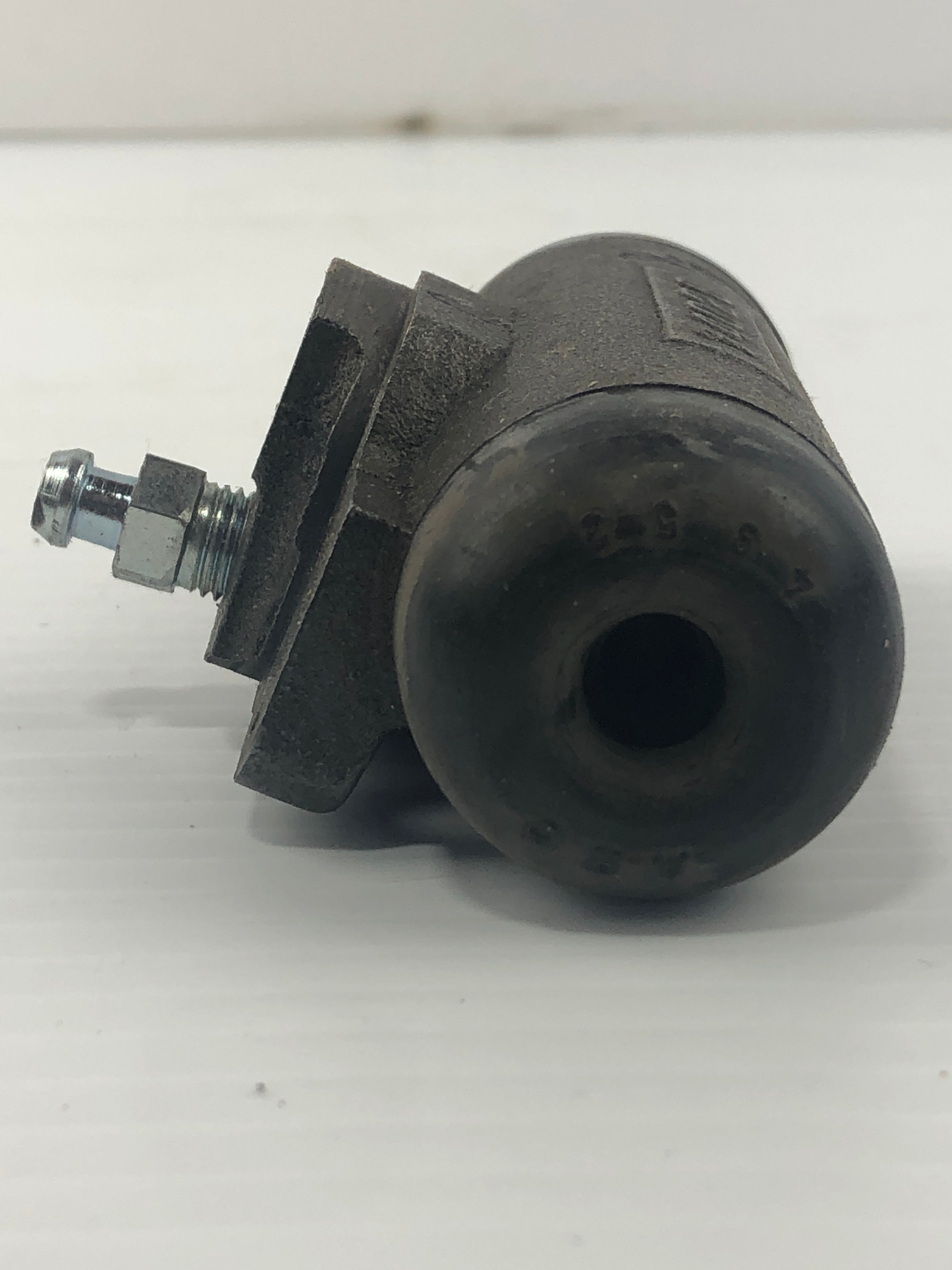 Drum Brake Wheel Cylinder-Element3 Rear Raybestos WC37856
