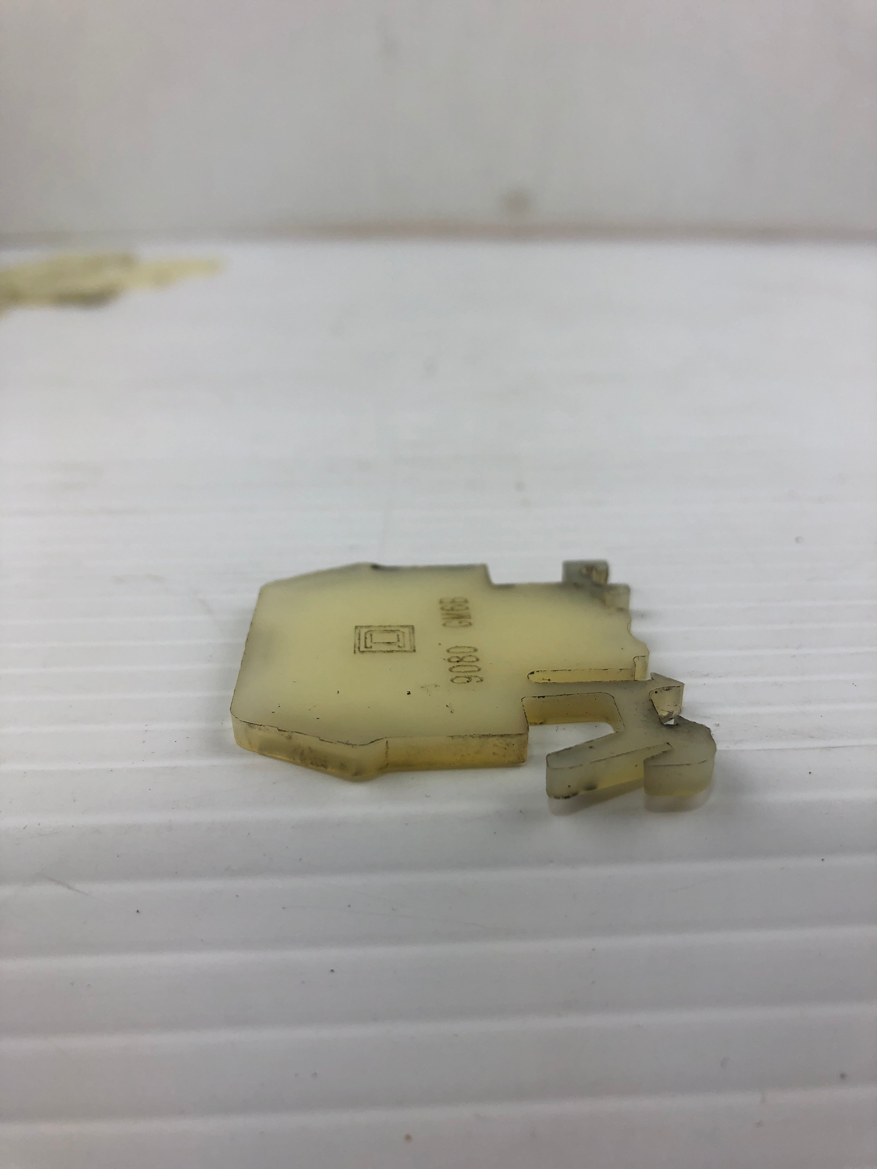 Square D 9080 GM6B Terminal Block End Barrier - Lot of 9