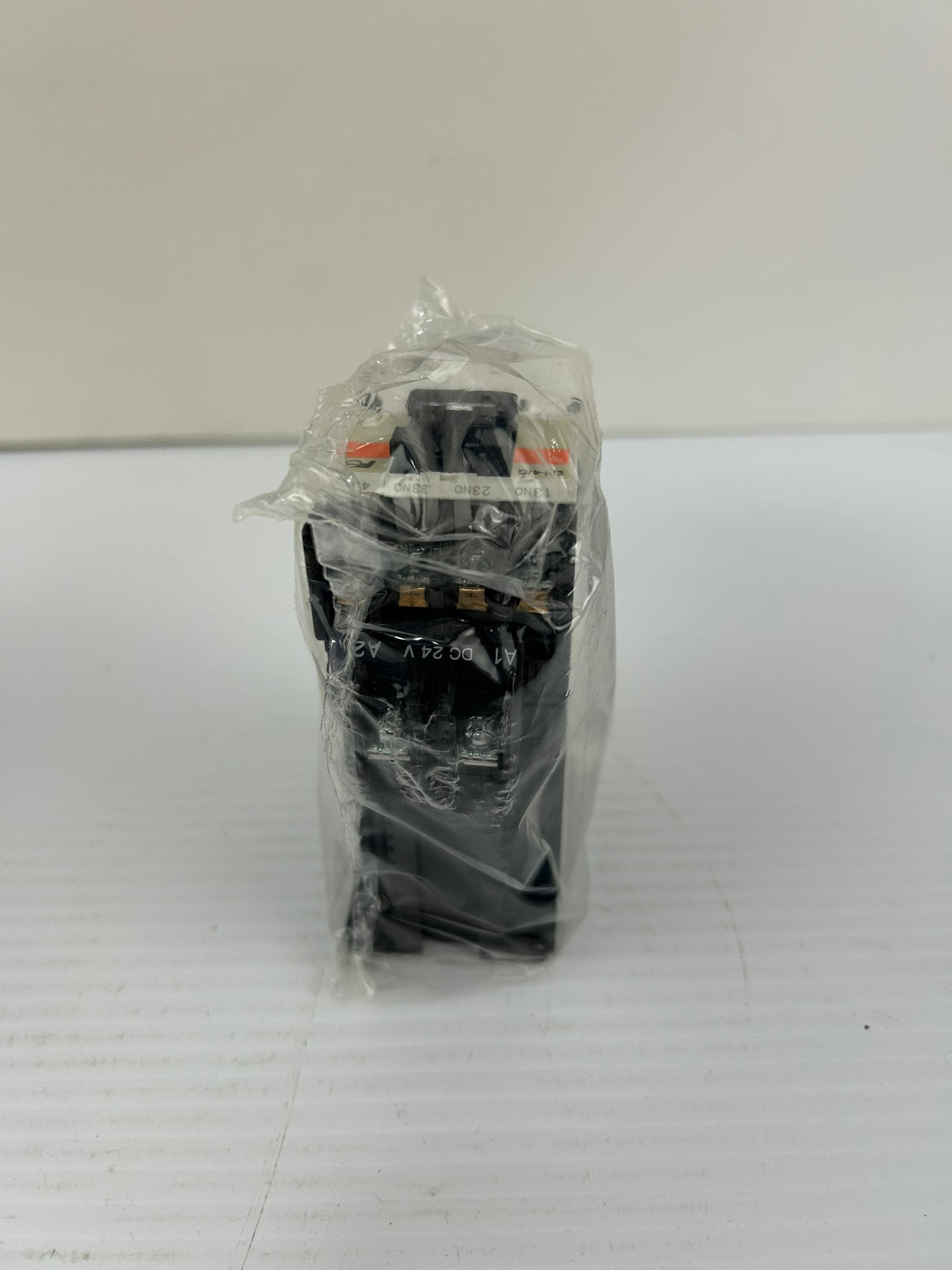 Fuji Electric SH-4/G Auxillary Relay 4GH440M 4a(4NO) 24VDC Coil