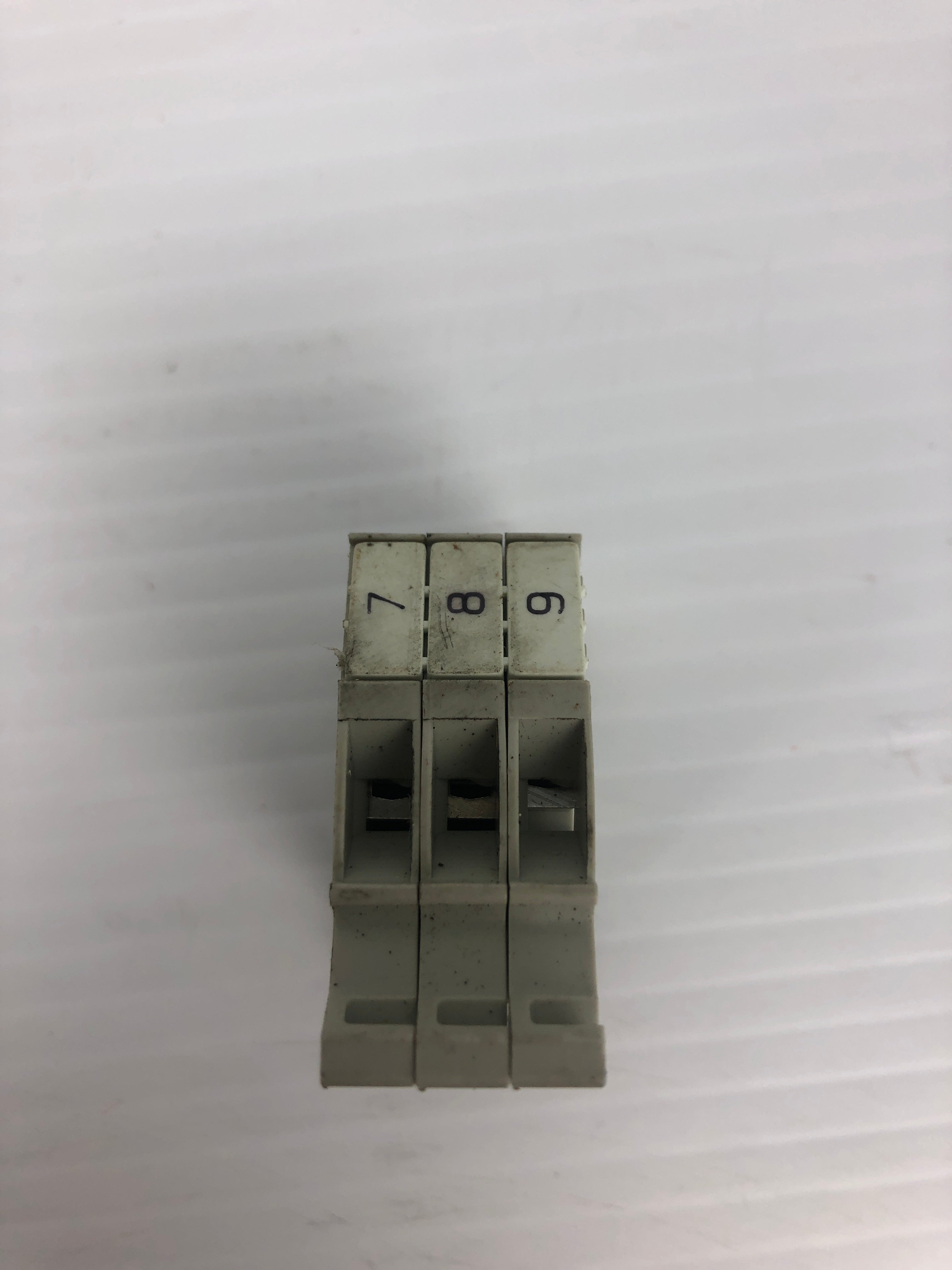 Allen Bradley 1492-W4 Gray Terminal Blocks 800V 4mm² - Lot of 44
