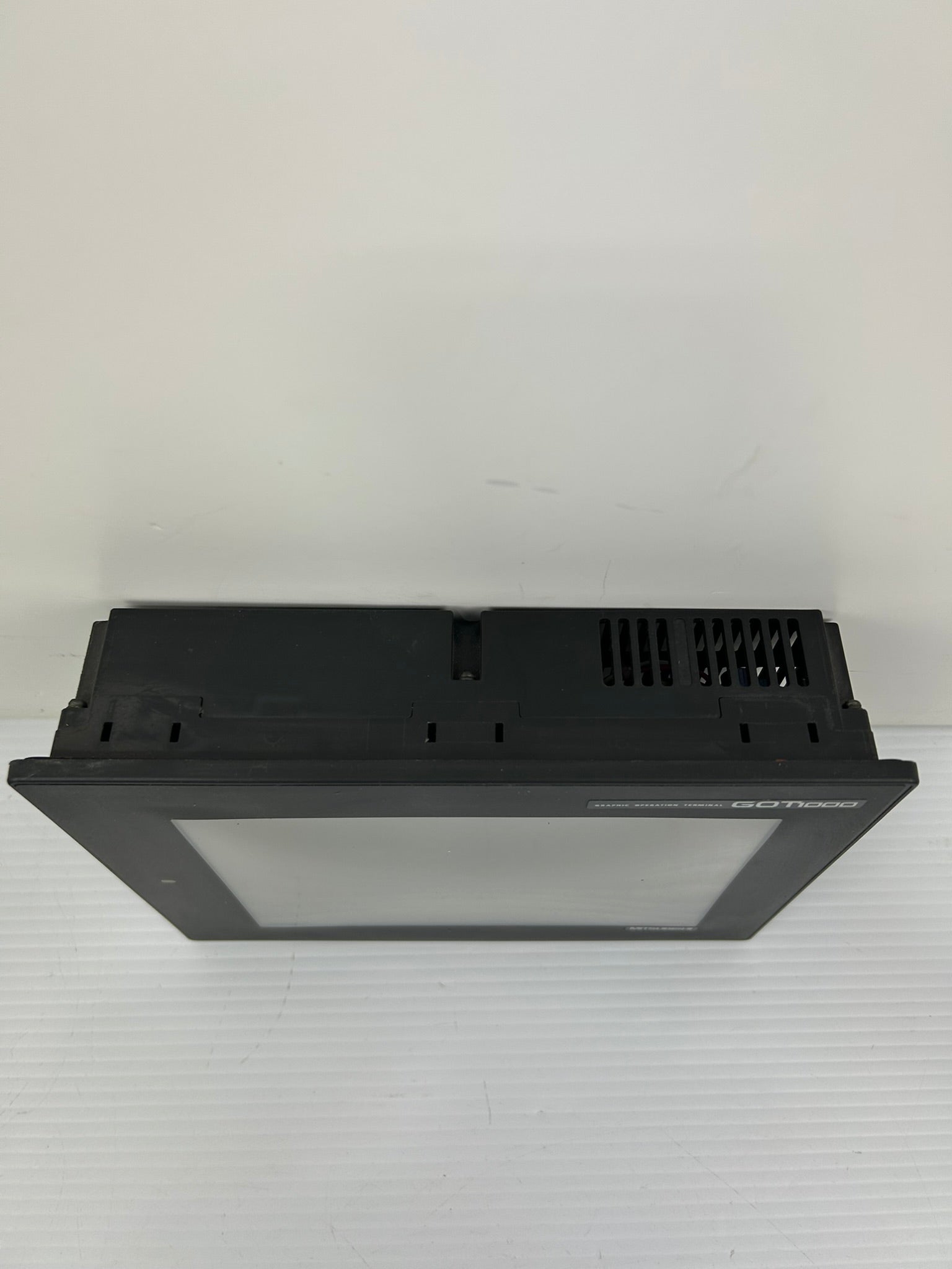 Mitsubishi GT1265-VNBA Graphic Operation Terminal GOT1000 100-240VAC 50/60Hz