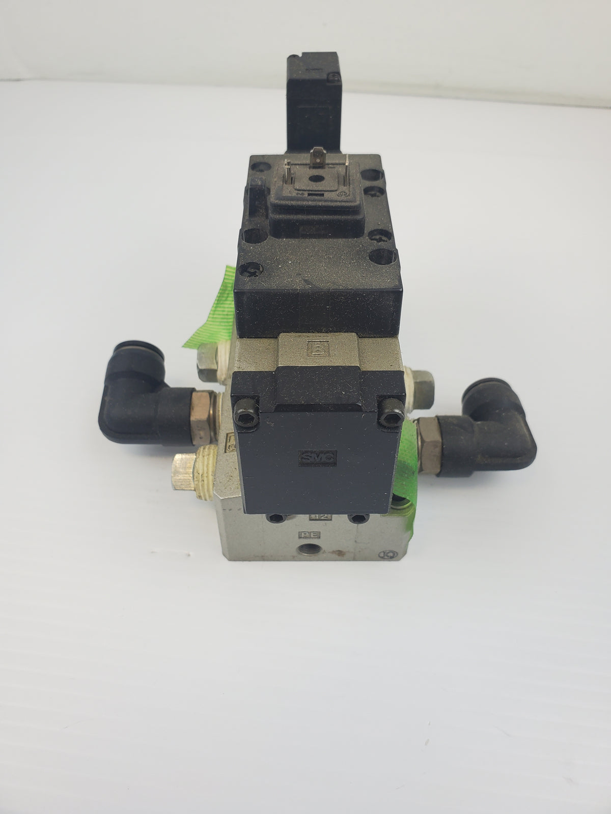 SMC VFS5110-5DC Solenoid Valve