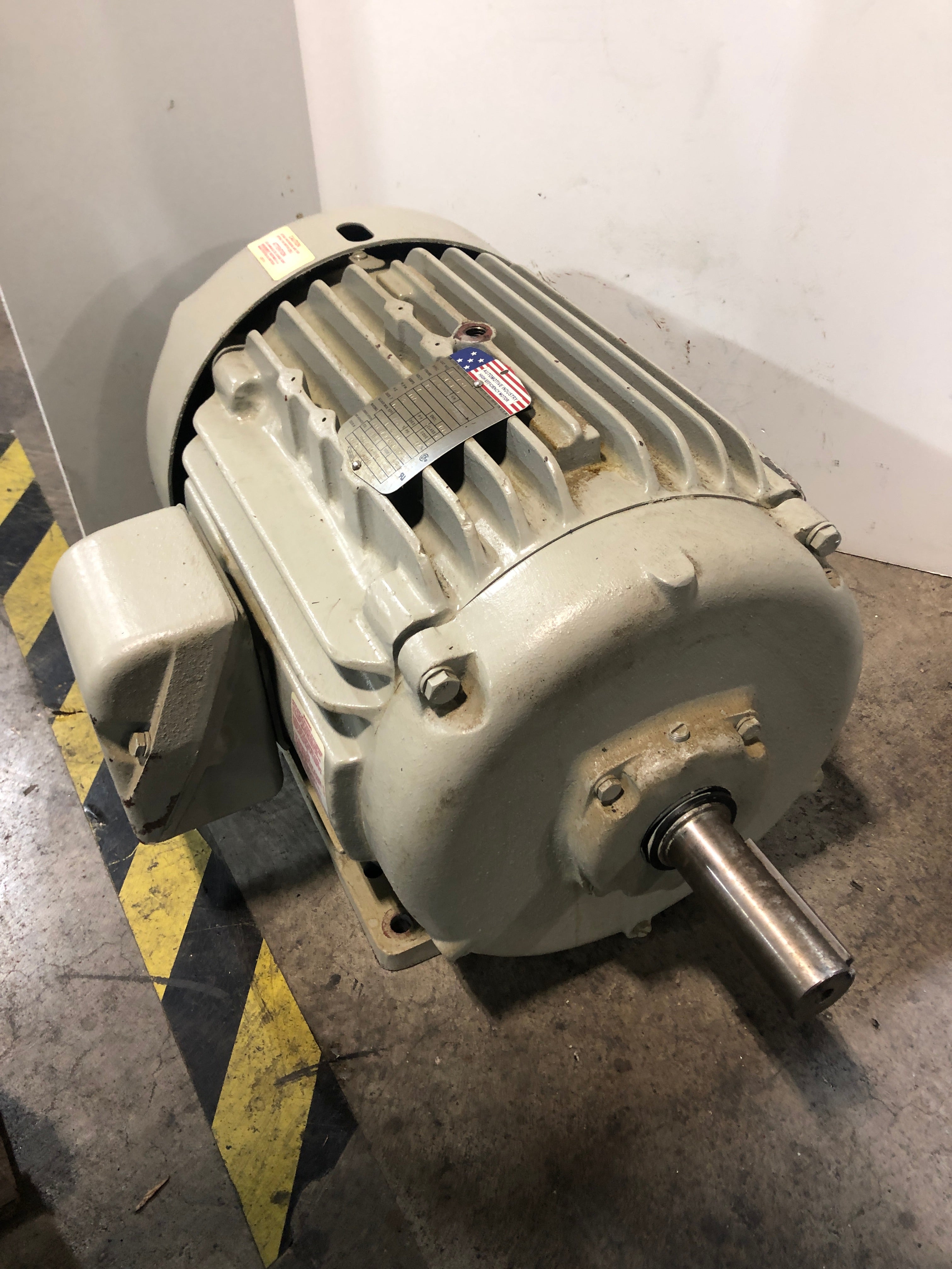 Baldor AM2275-4 High Efficiency Motor 5 HP 400 Volts 7 Amps 1170 RPM 3 PH