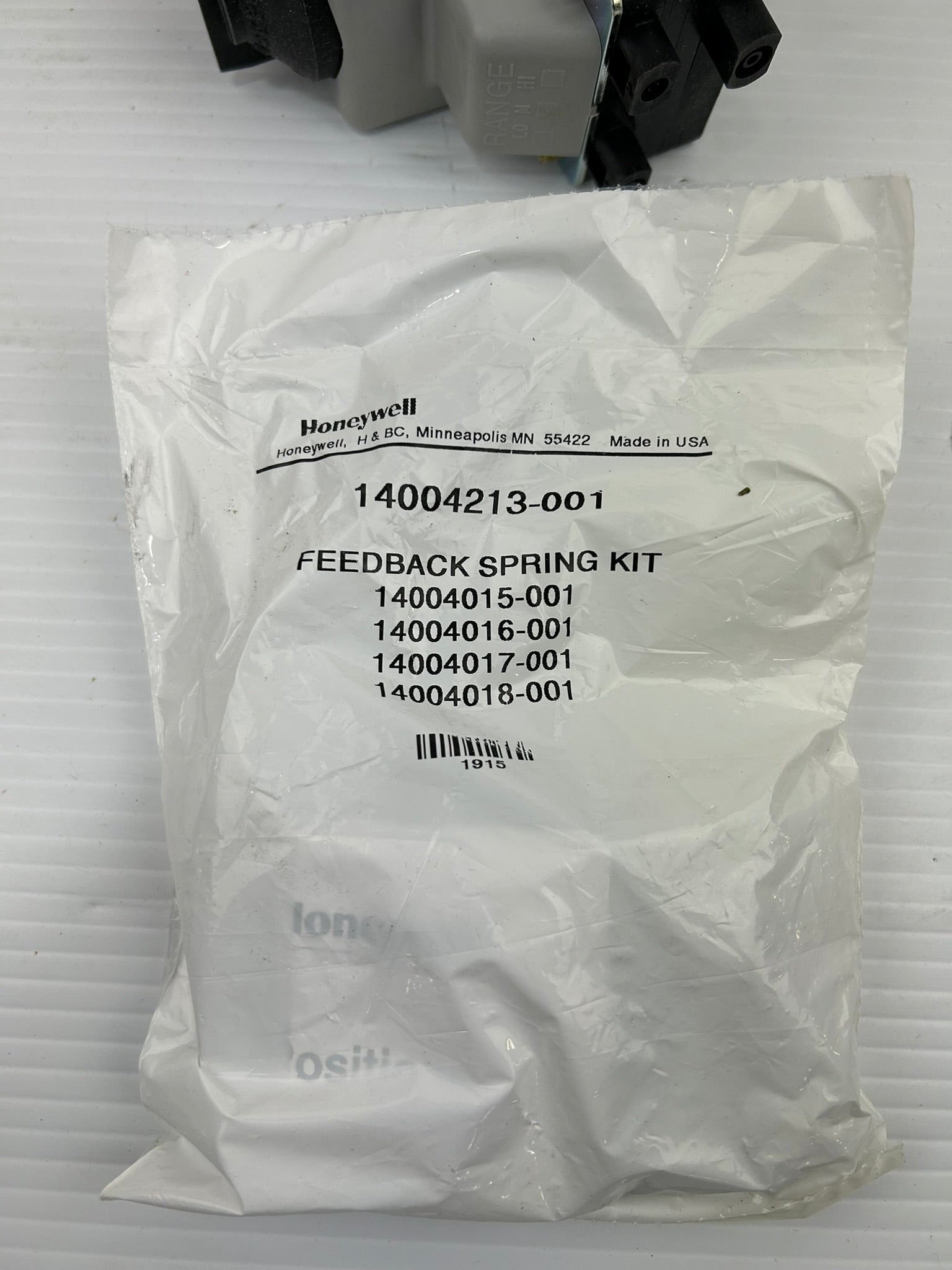 Honeywell 14004138-001 MP953B Positive Positioner Retrofit Kit 7" 3/4" Stroke