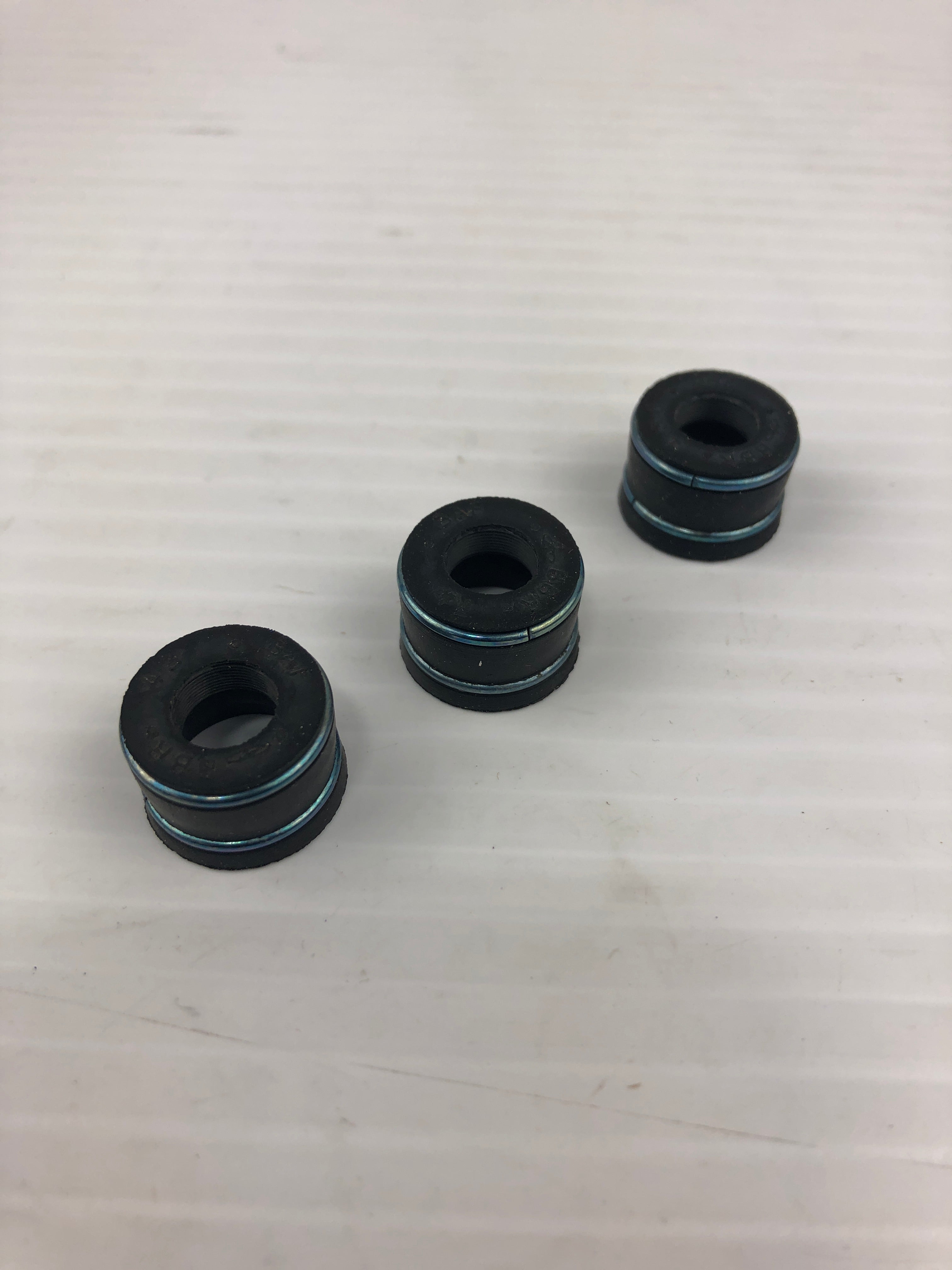 Clevite 2161067 Engine Valve Stem Seal 216-1067 - Box of 3