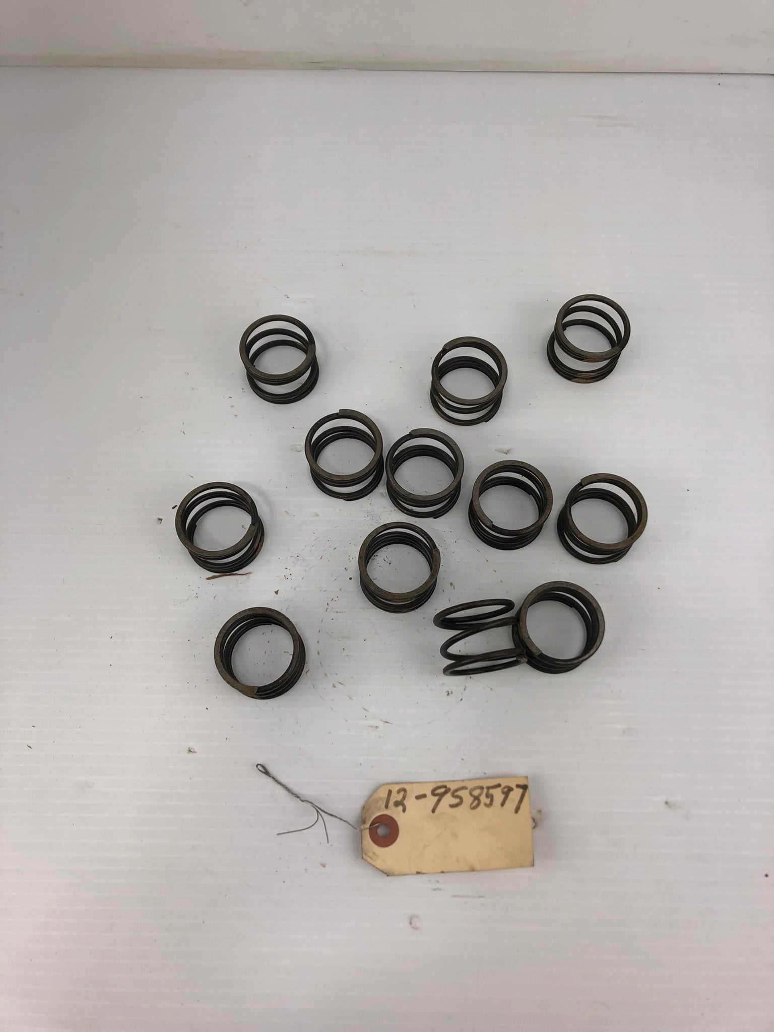 CAT 9S-8597 Spring Caterpillar 9S8597 - Lot of 12
