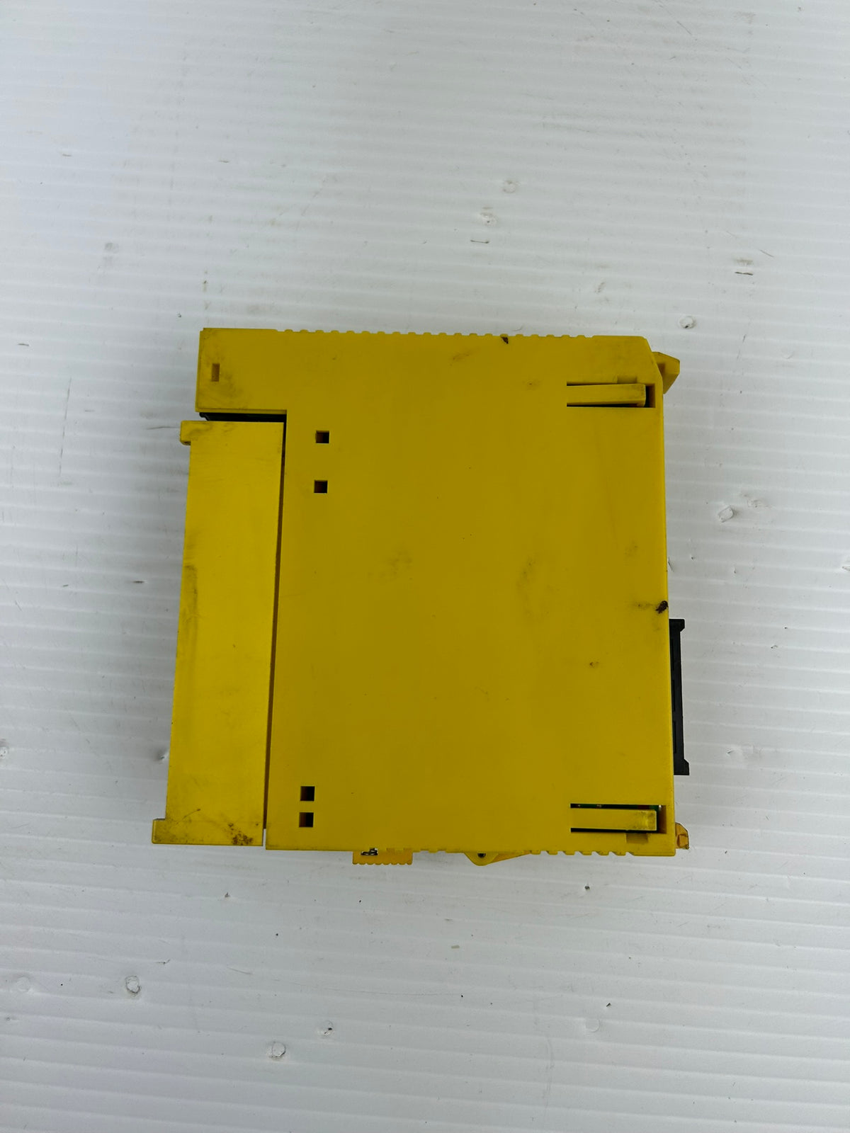 Fanuc A03B-0807-C159 AOA12F 12 Point 115VAC Output Module CNC I/O