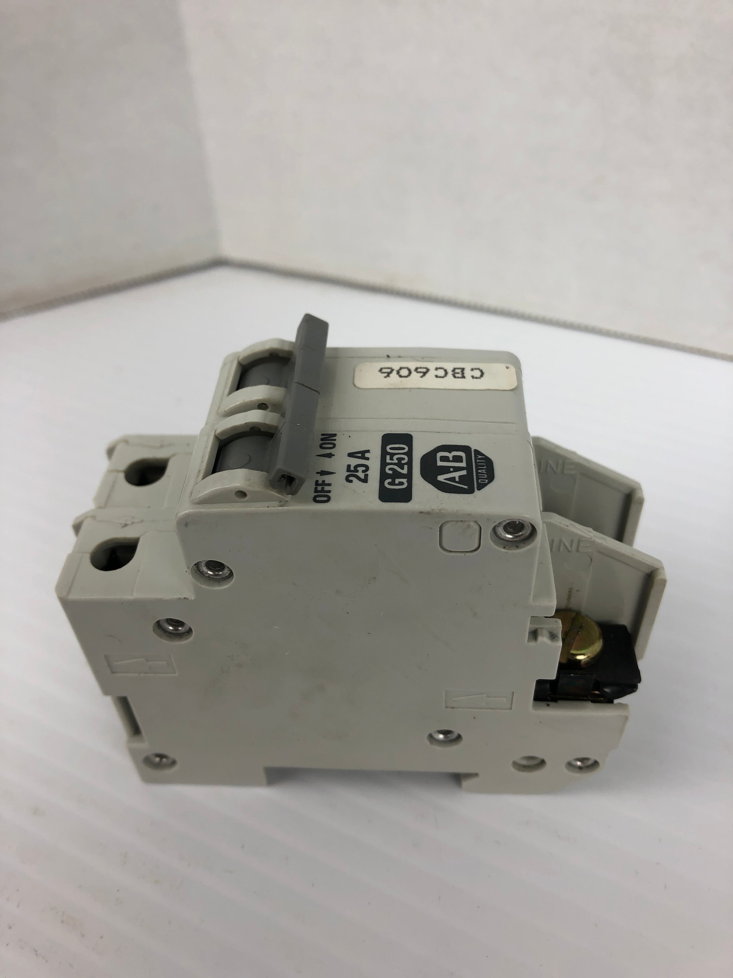 Allen Bradley 1492-CB2 Circuit Breaker Ser. A G250 25A 2P