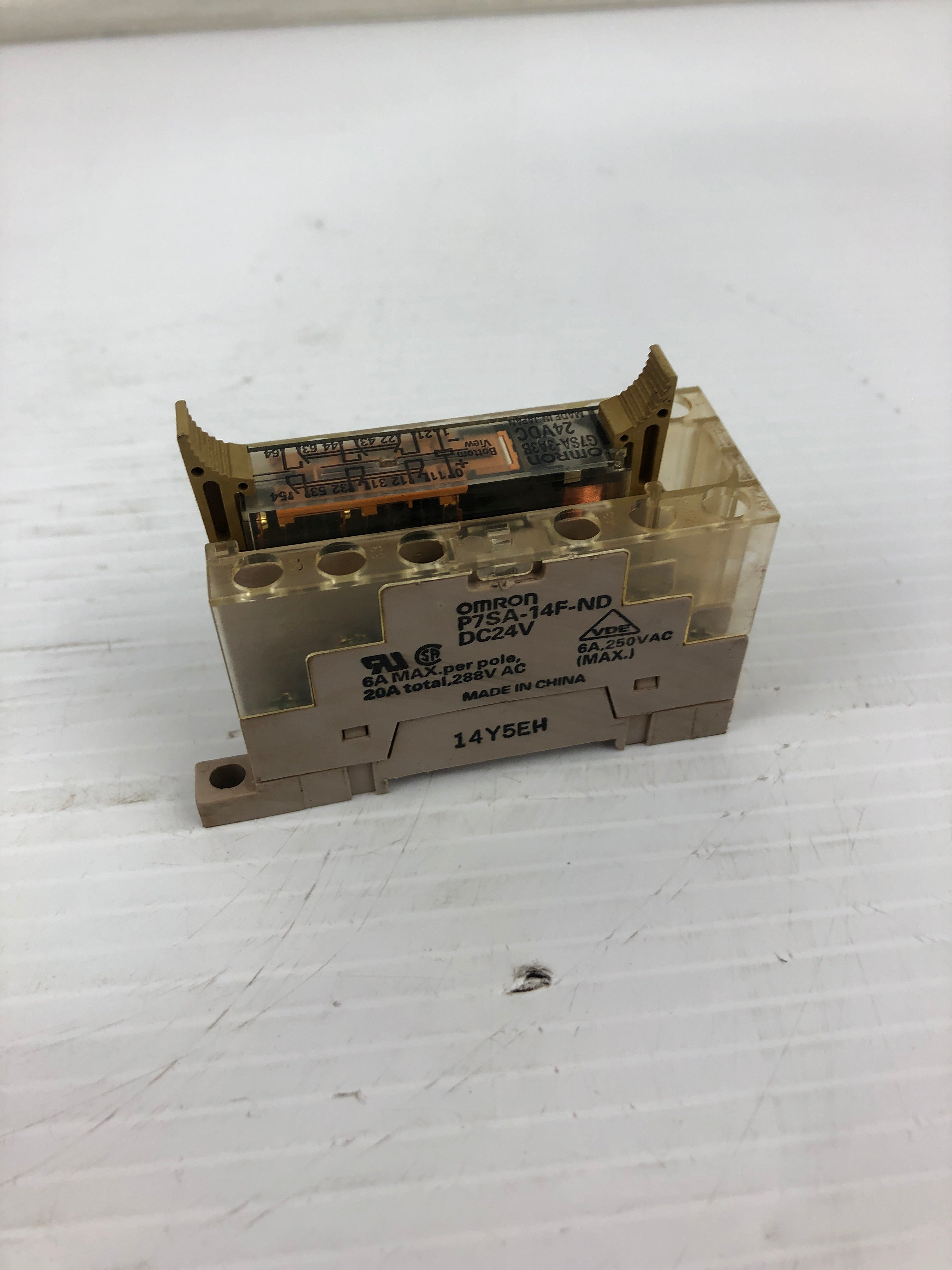 Omron G7SA-3A3B General Purpose Relay 24VDC with Base P7SA-14F-ND 14Y5EH