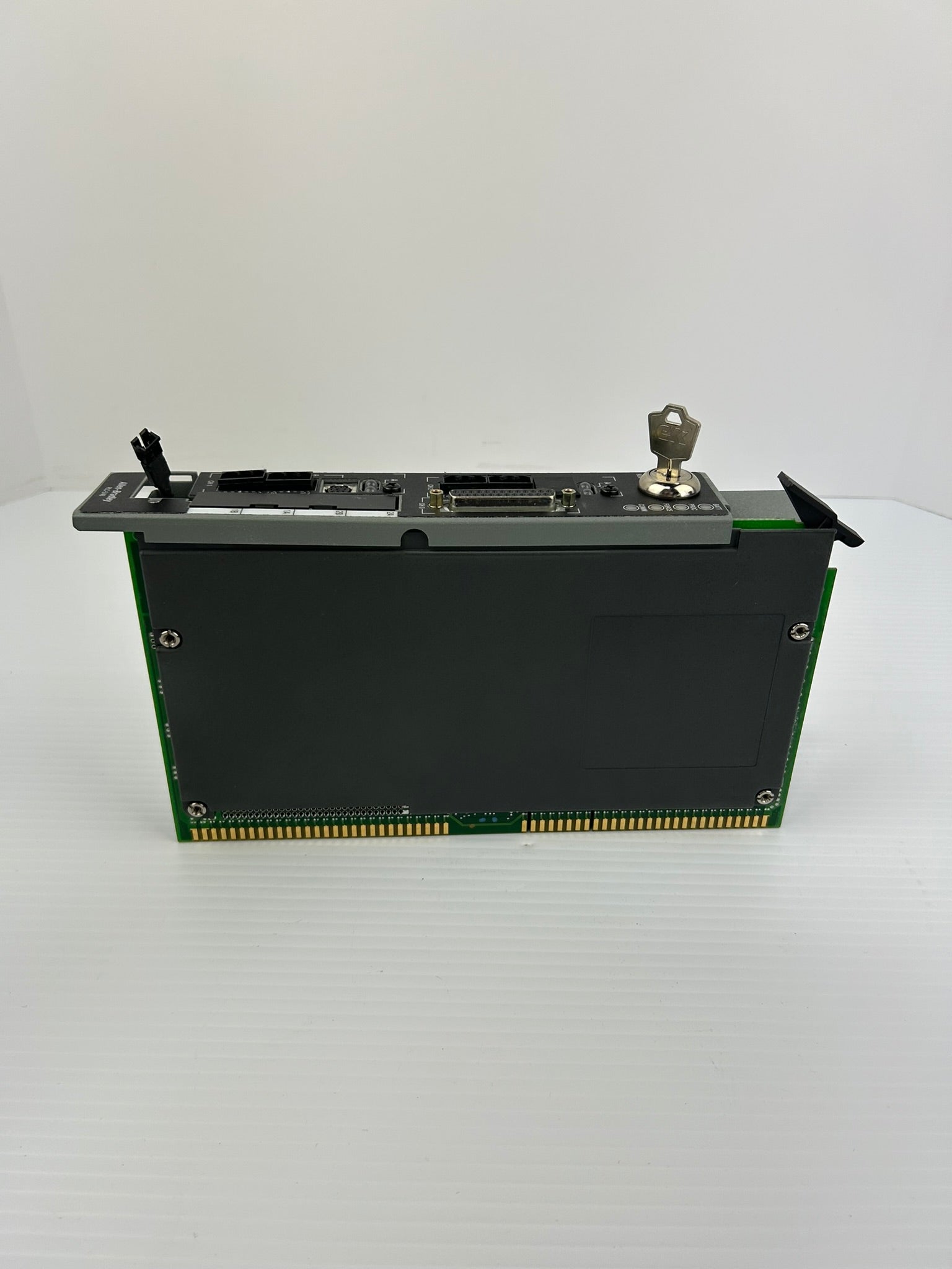 Allen-Bradley 1785-L40B Enhanced PLC-5 Controller Rev. V01 Series E 5VDC 3.3A