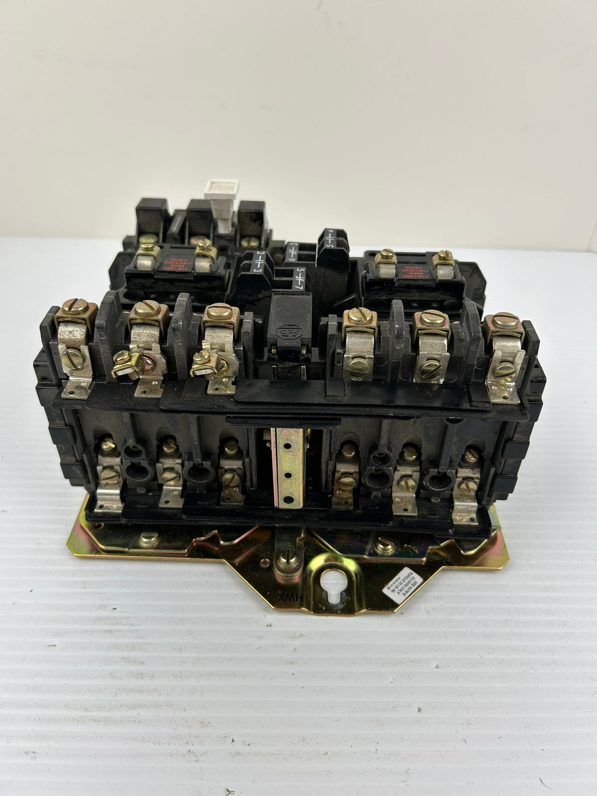 Allen-Bradley 505-A0 Series C NEMA Size 0 Reversing Motor Starter 42185-800-01