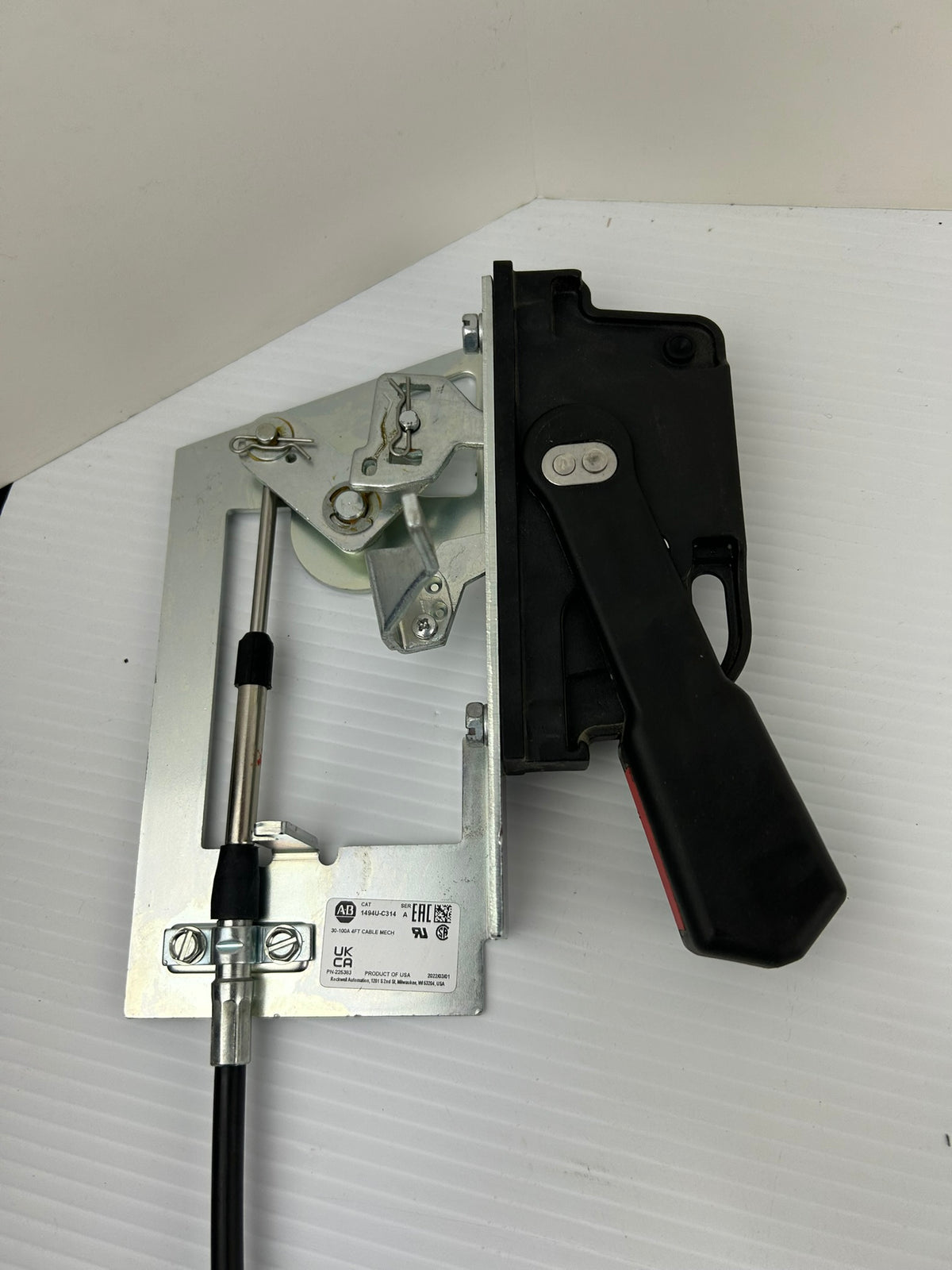 Allen-Bradley 1494U-D60 Disconnect Switch Cable Mechanism 1494U-C314 Series A