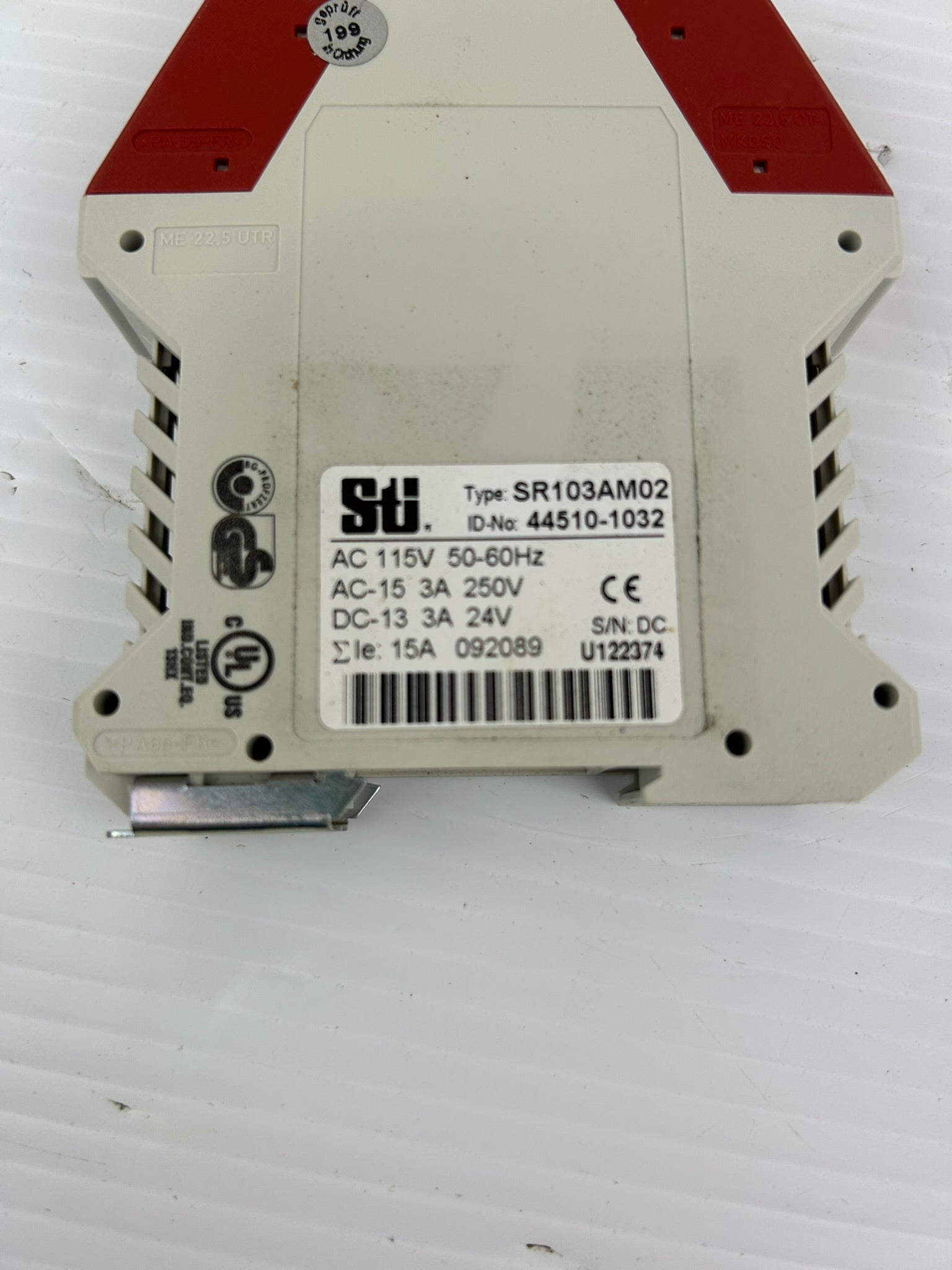 STI SR103AM02 Safety Monitoring Relay 115VAC DIN Rail 3NO 1NC Guard SR103AM