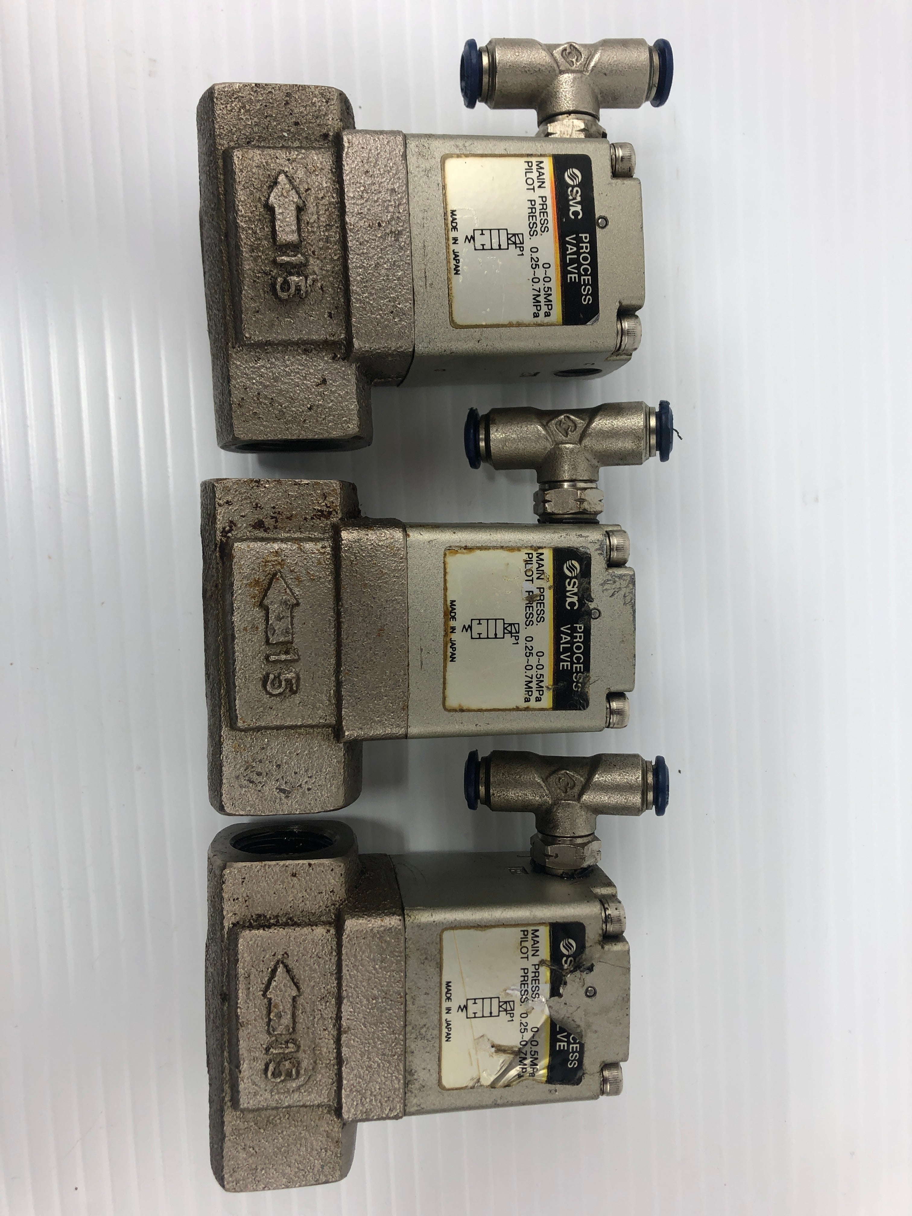 SMC VNC211A Process Valve with 15 mm Port and Metal Tee Fitting